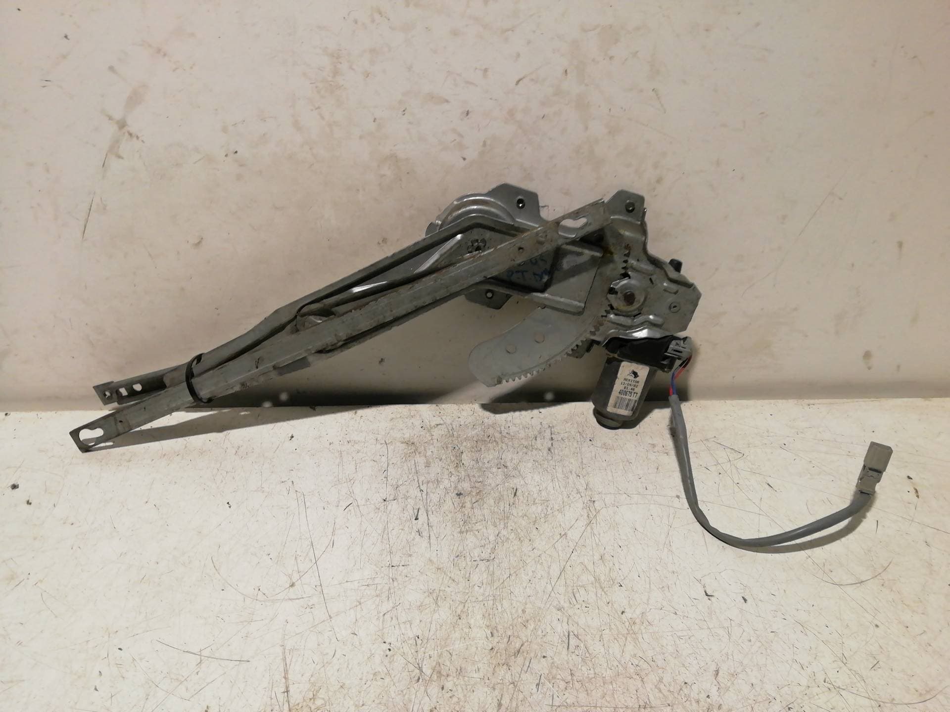 Elevalunas trasero derecho MG SERIE 200 (RF)