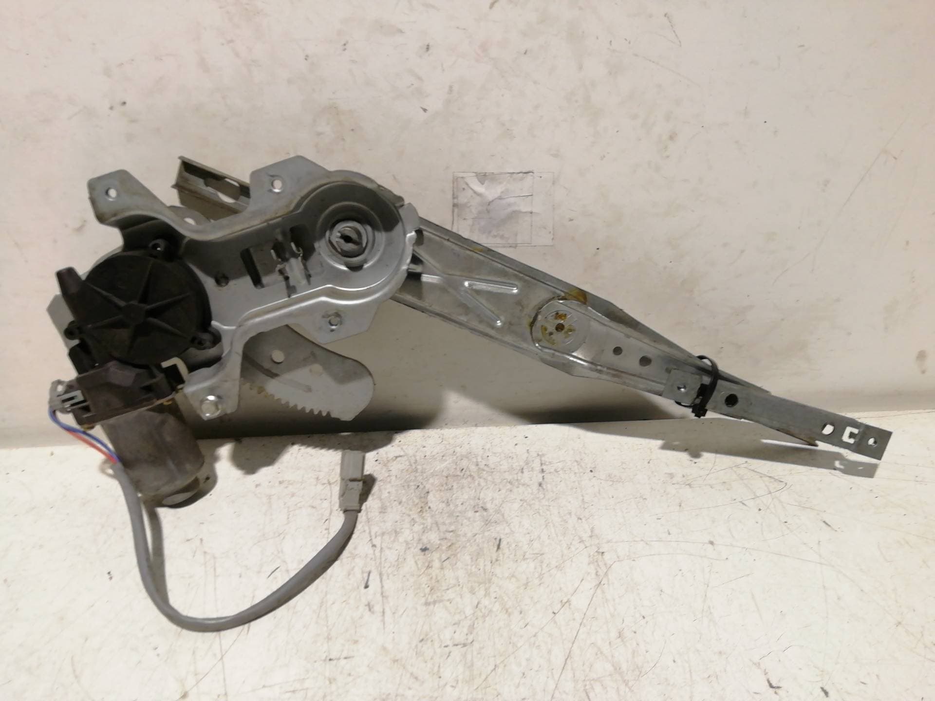 Elevalunas trasero derecho MG SERIE 200 (RF) 2