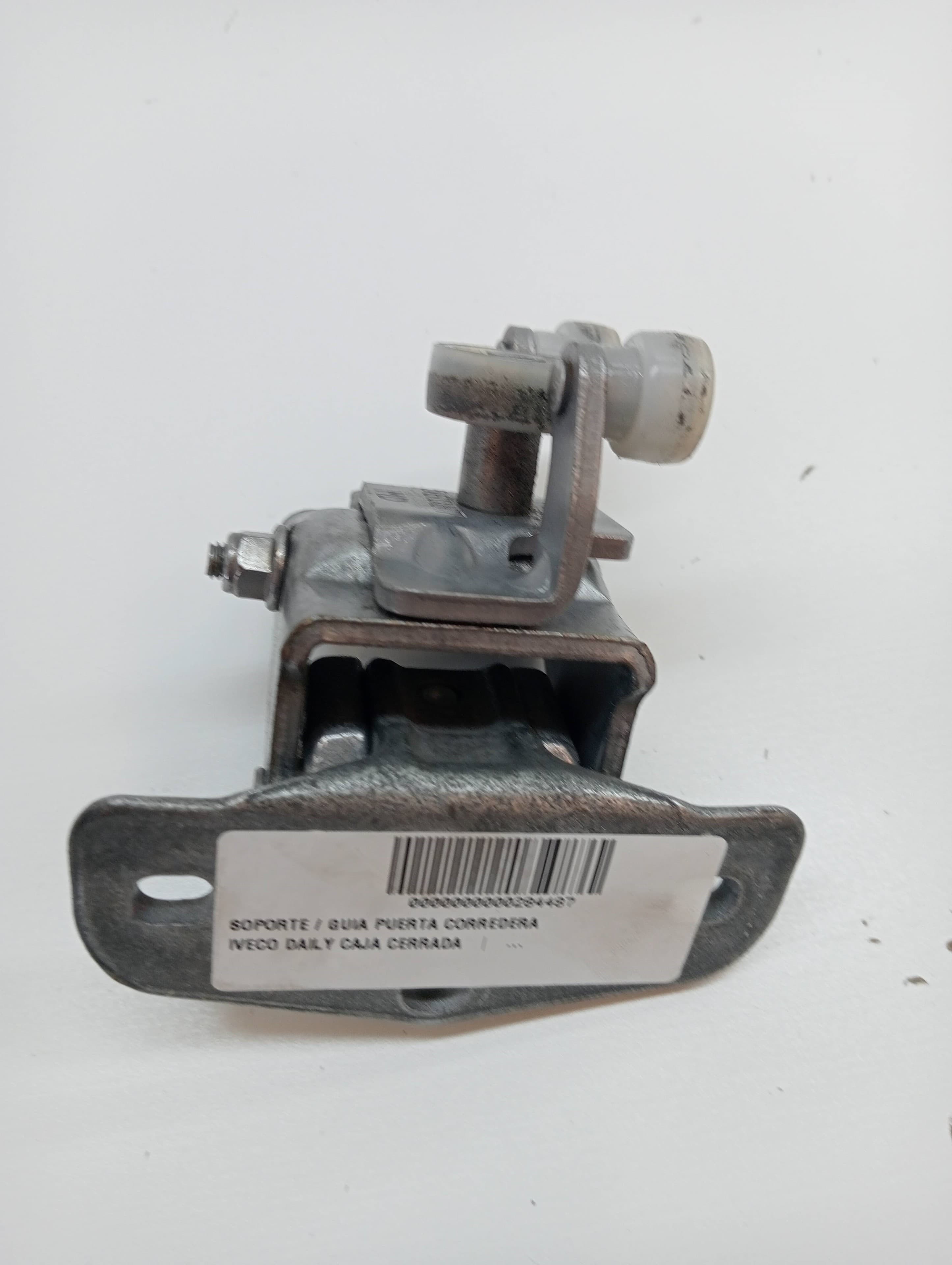 Soporte / guia puerta corredera IVECO DAILY