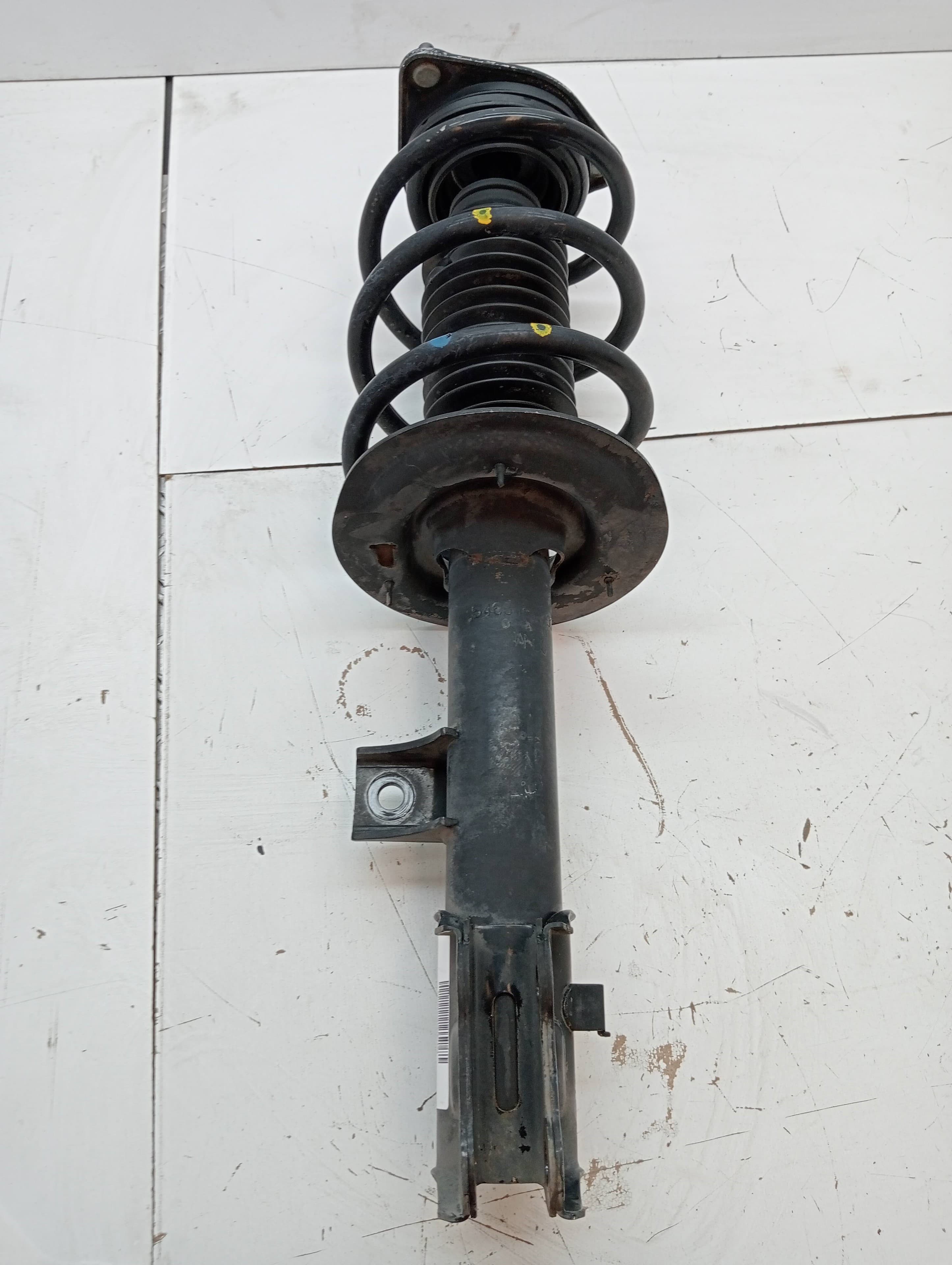 Amortiguador delantero izquierdo HYUNDAI IX35