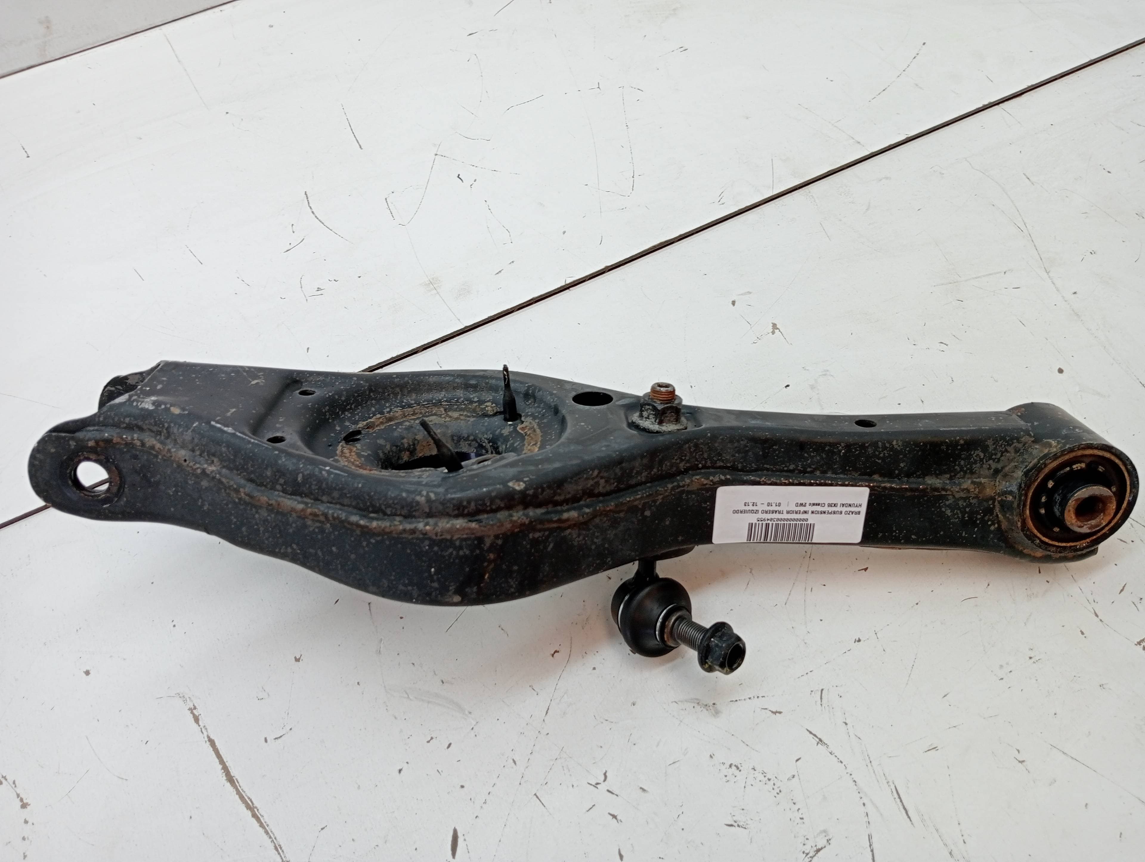 Brazo suspension inferior trasero izquierdo HYUNDAI IX35 3