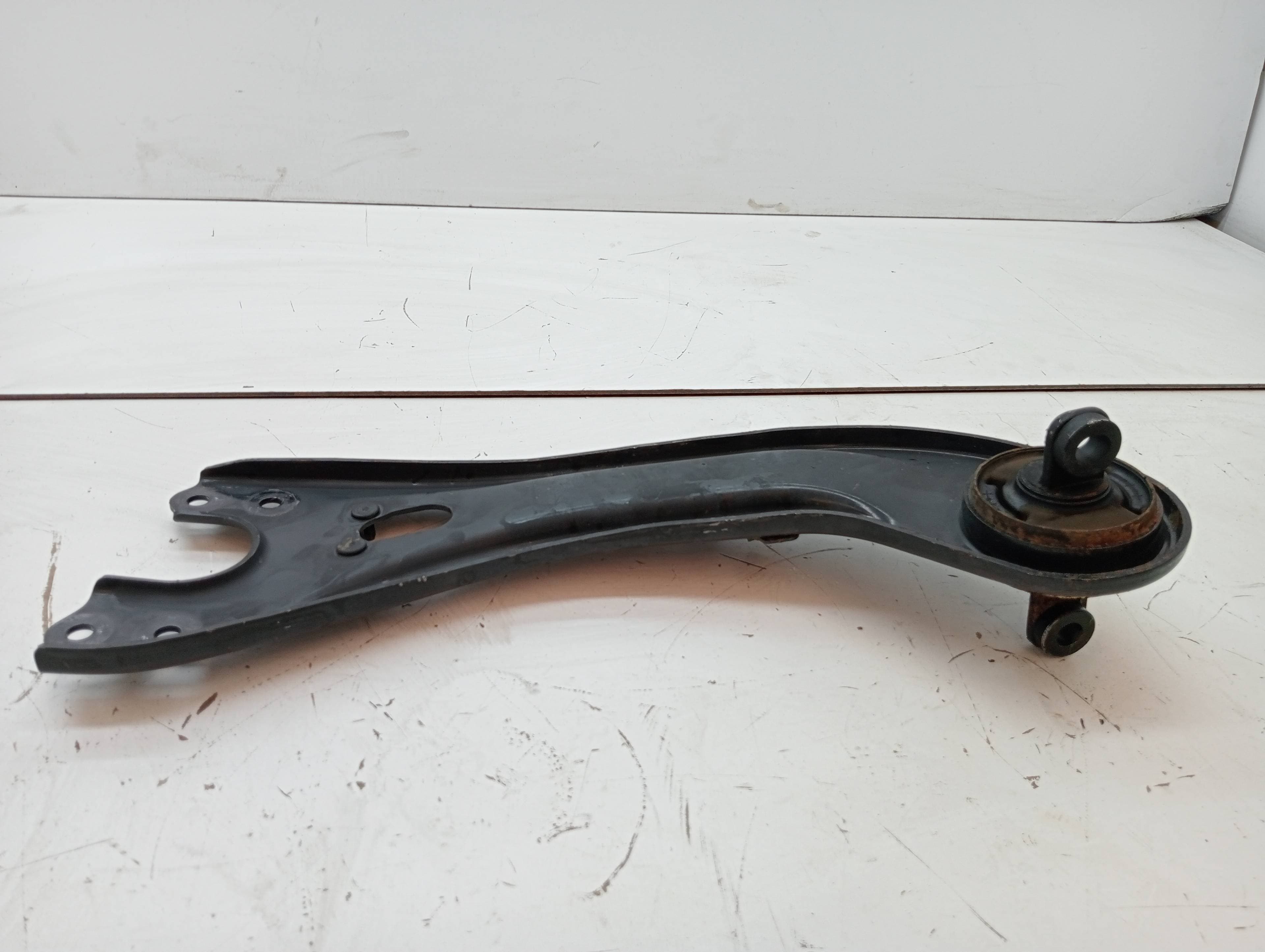 Brazo suspension superior trasero izquierdo HYUNDAI IX35 3