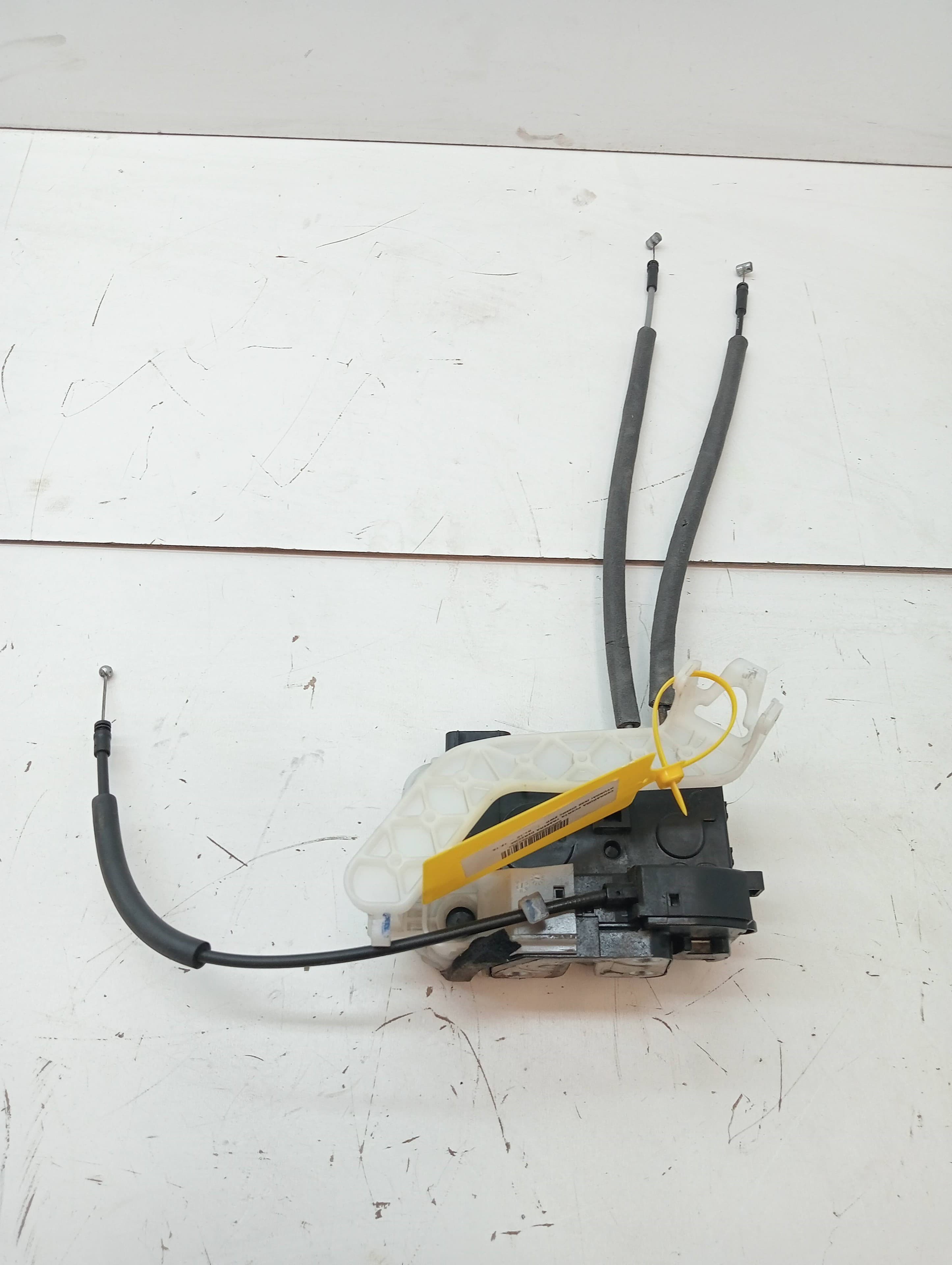 Cerradura puerta trasera derecha HYUNDAI IX35