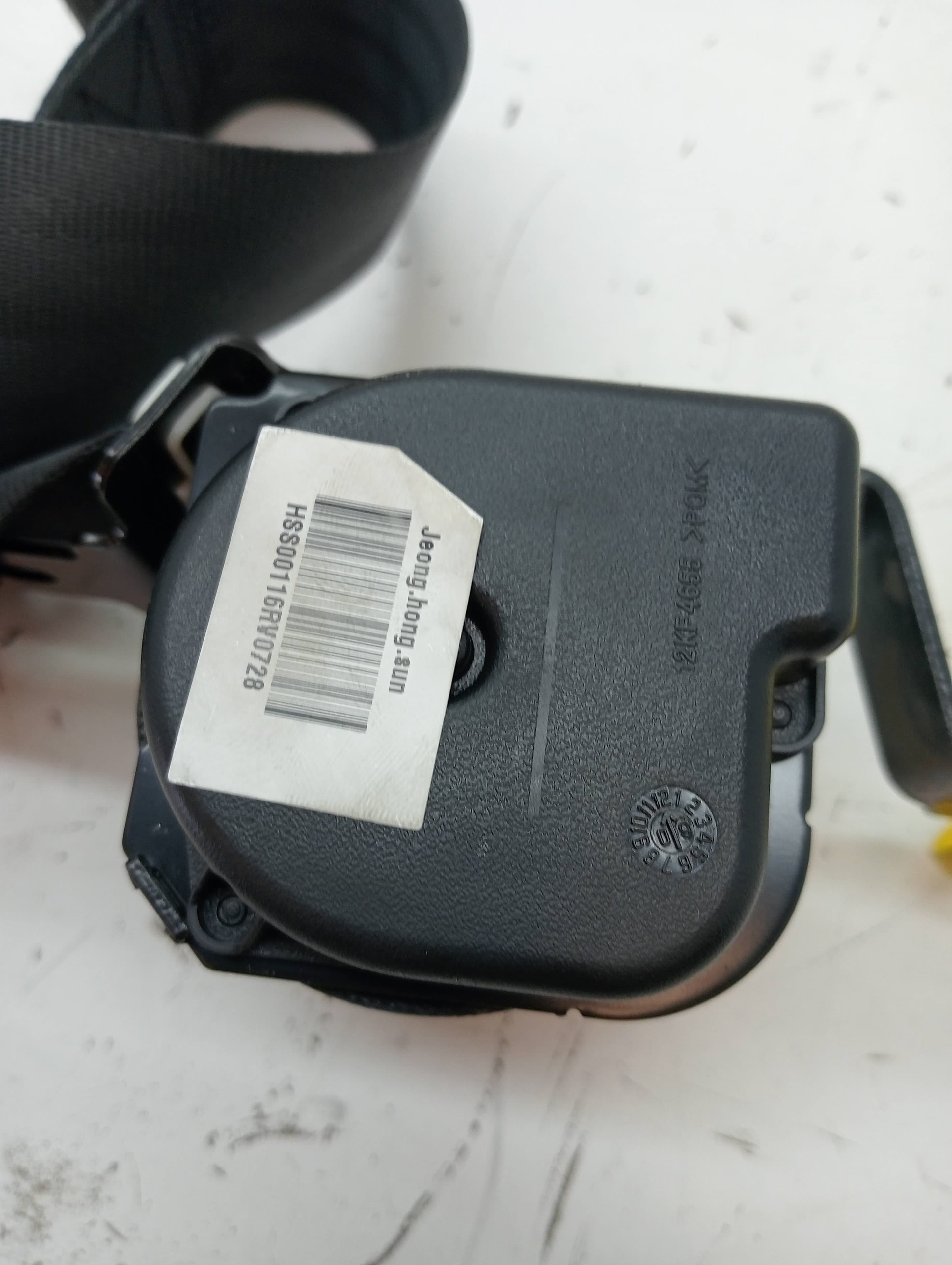 Cinturon seguridad delantero derecho HYUNDAI IX35 3