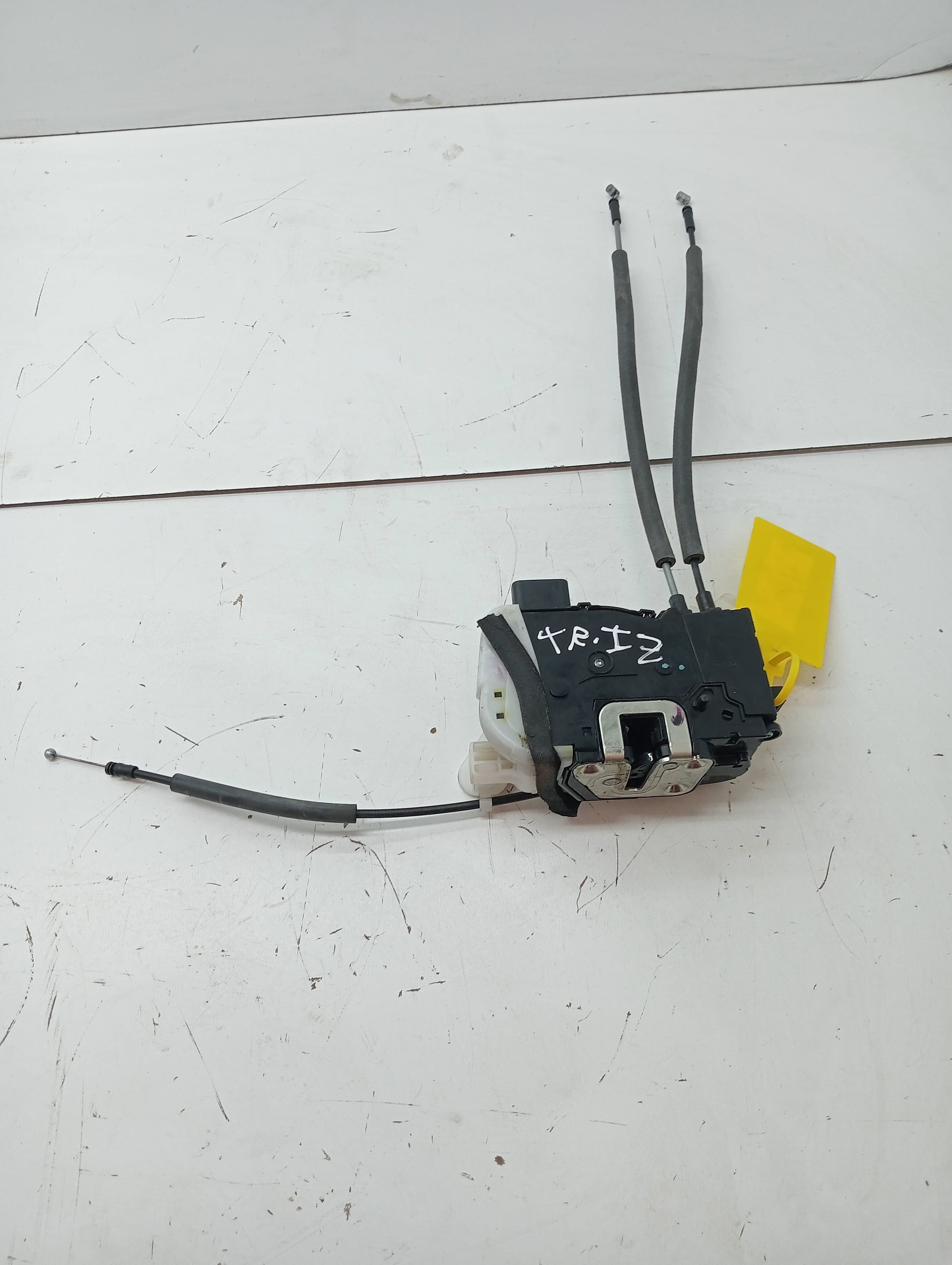 Cerradura puerta trasera izquierda HYUNDAI IX35