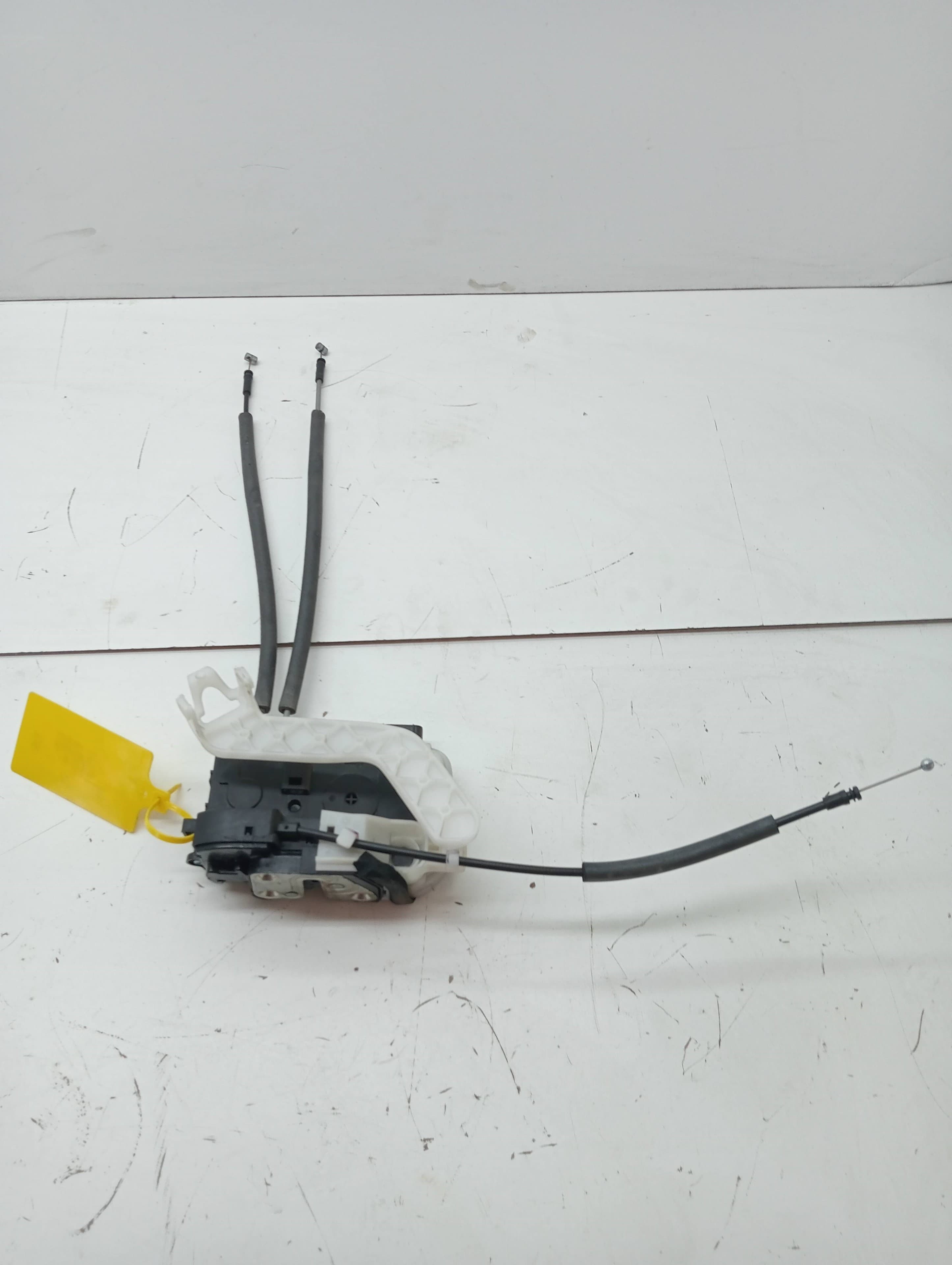 Cerradura puerta trasera izquierda HYUNDAI IX35 3