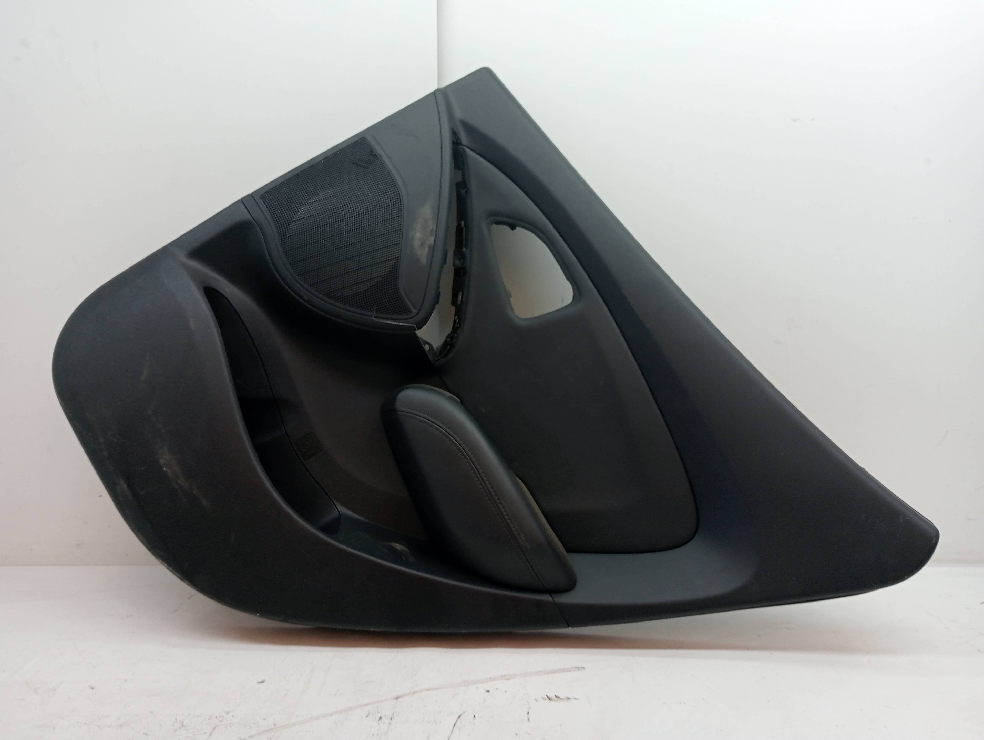 Guarnecido puerta trasera derecha HYUNDAI IX35