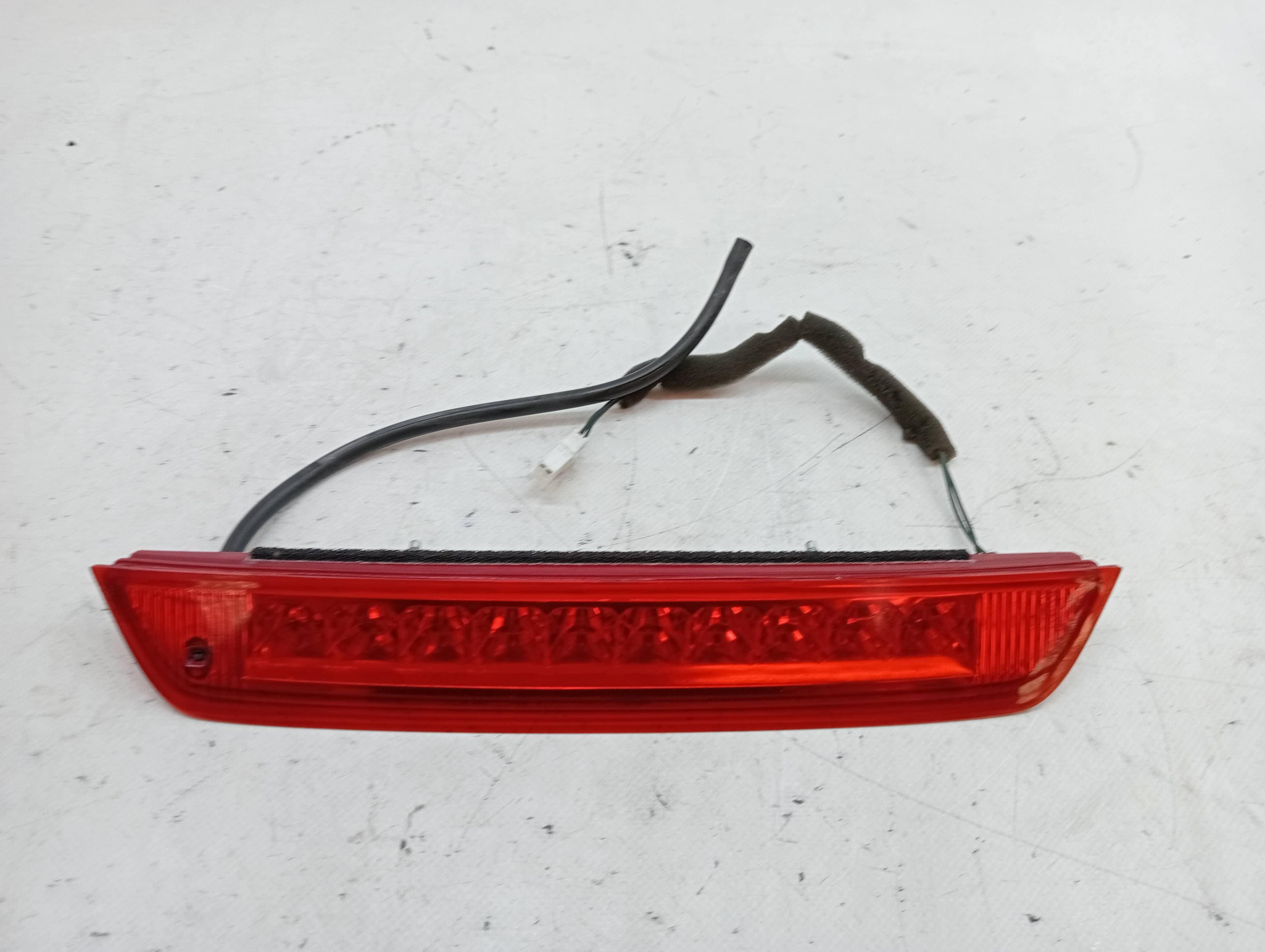 Luz central de freno HYUNDAI IX35 2