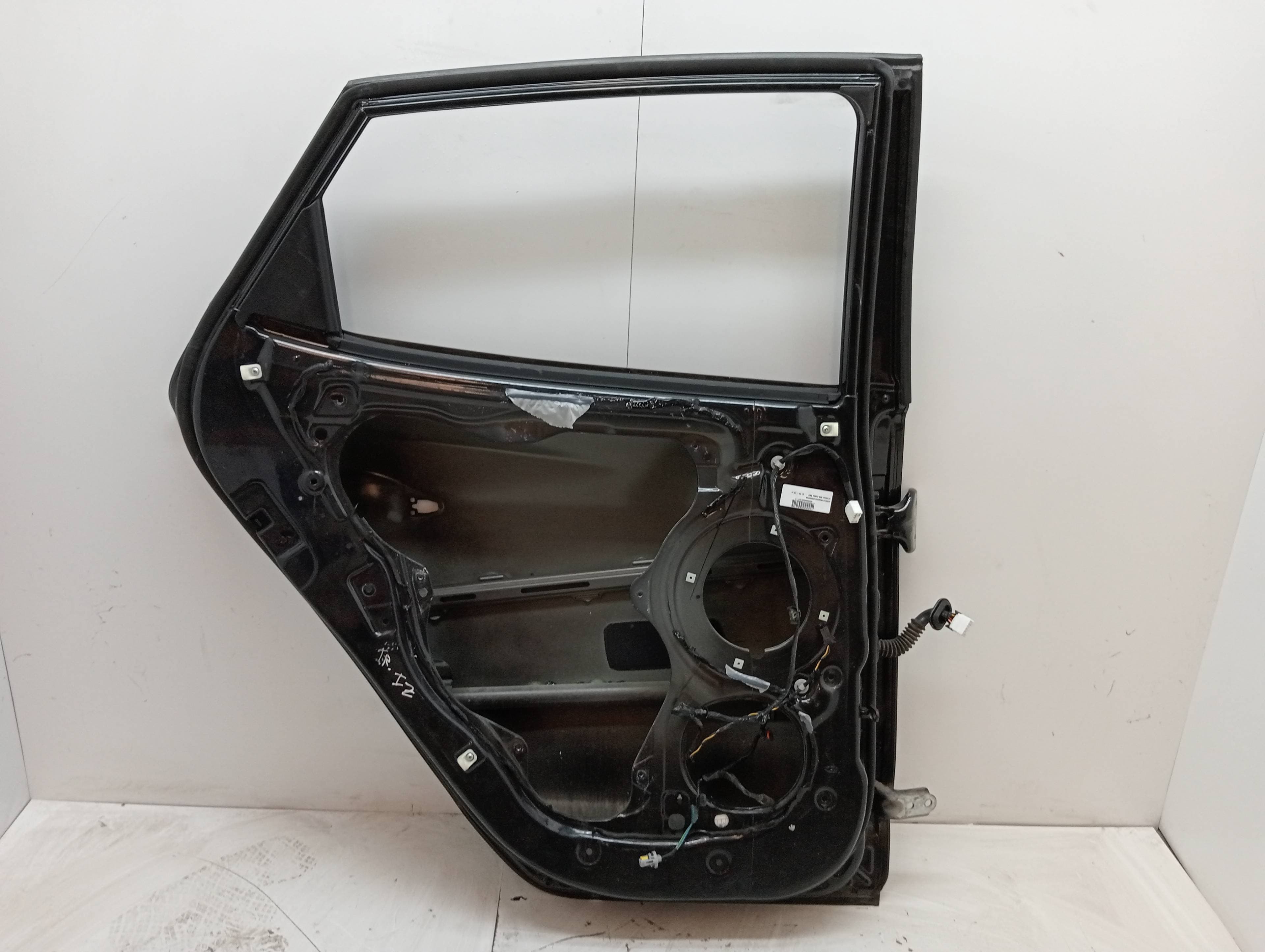 Puerta trasera izquierda HYUNDAI IX35 2