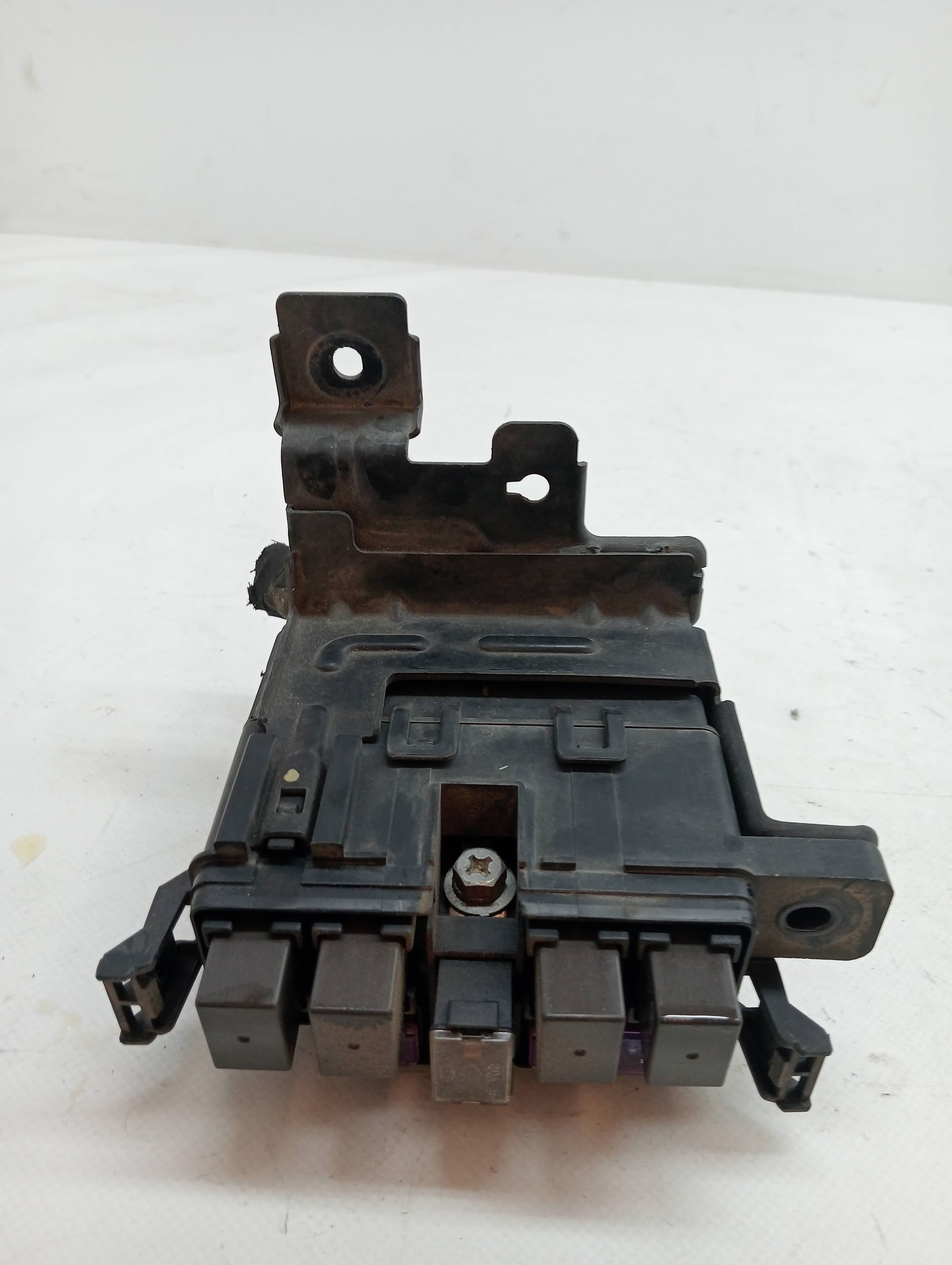 Caja reles / fusibles HYUNDAI IX35 2
