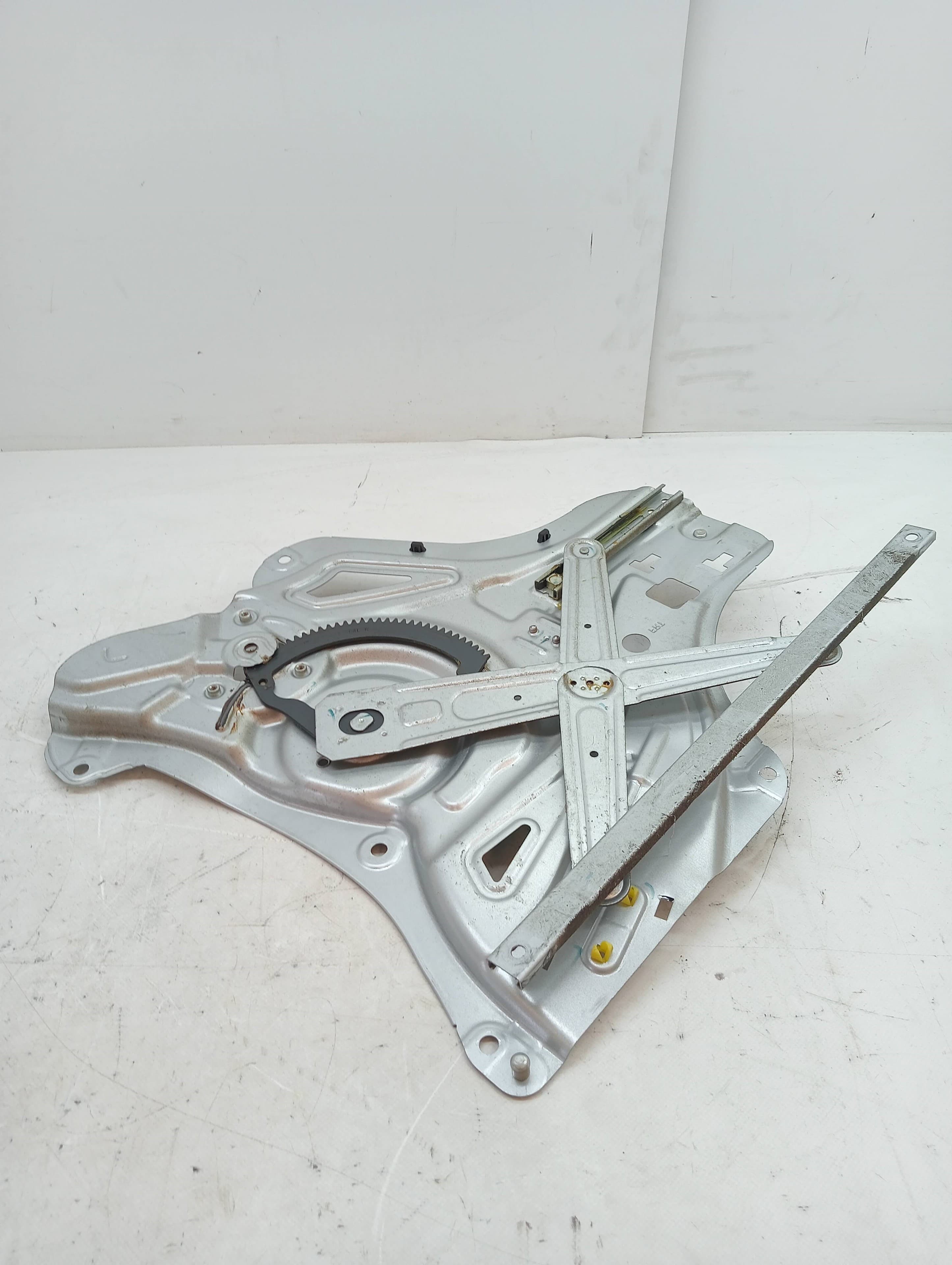 Elevalunas delantero derecho HYUNDAI IX35 2