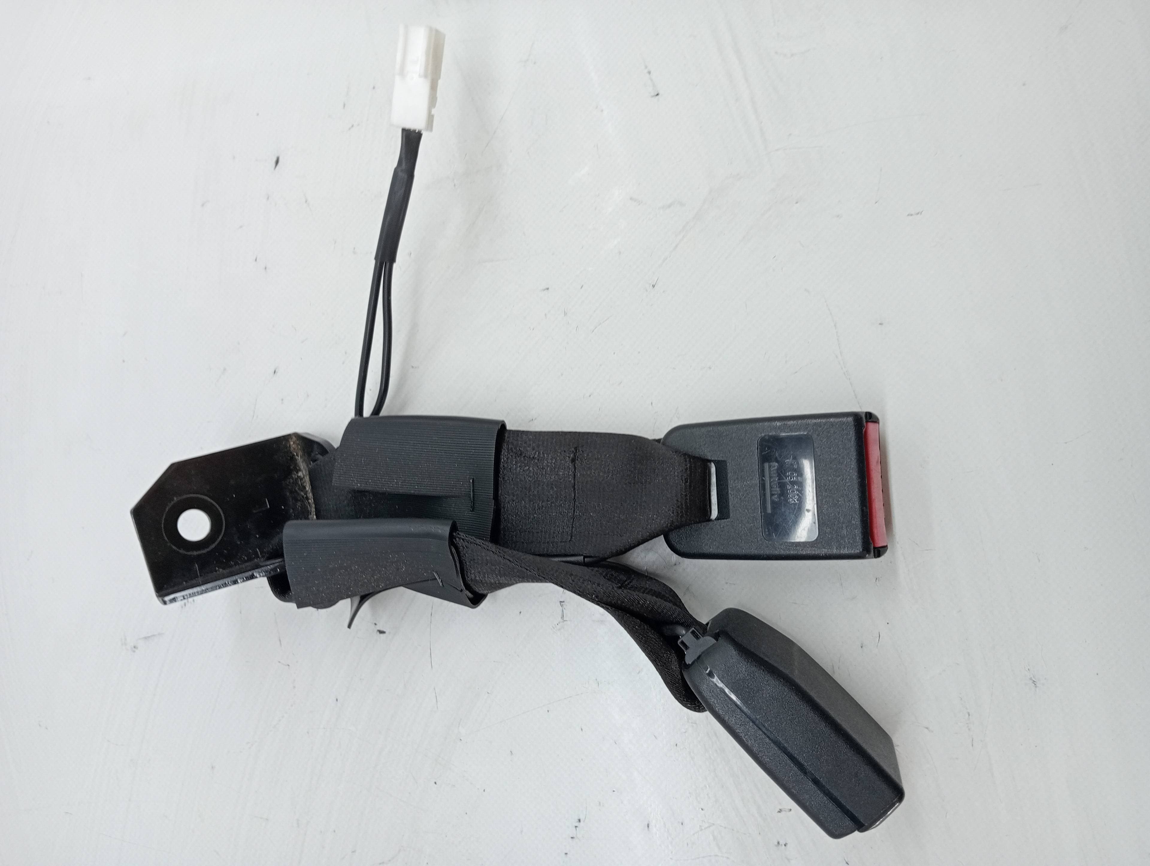 Enganche cinturon NISSAN QASHQAI (J10) 2