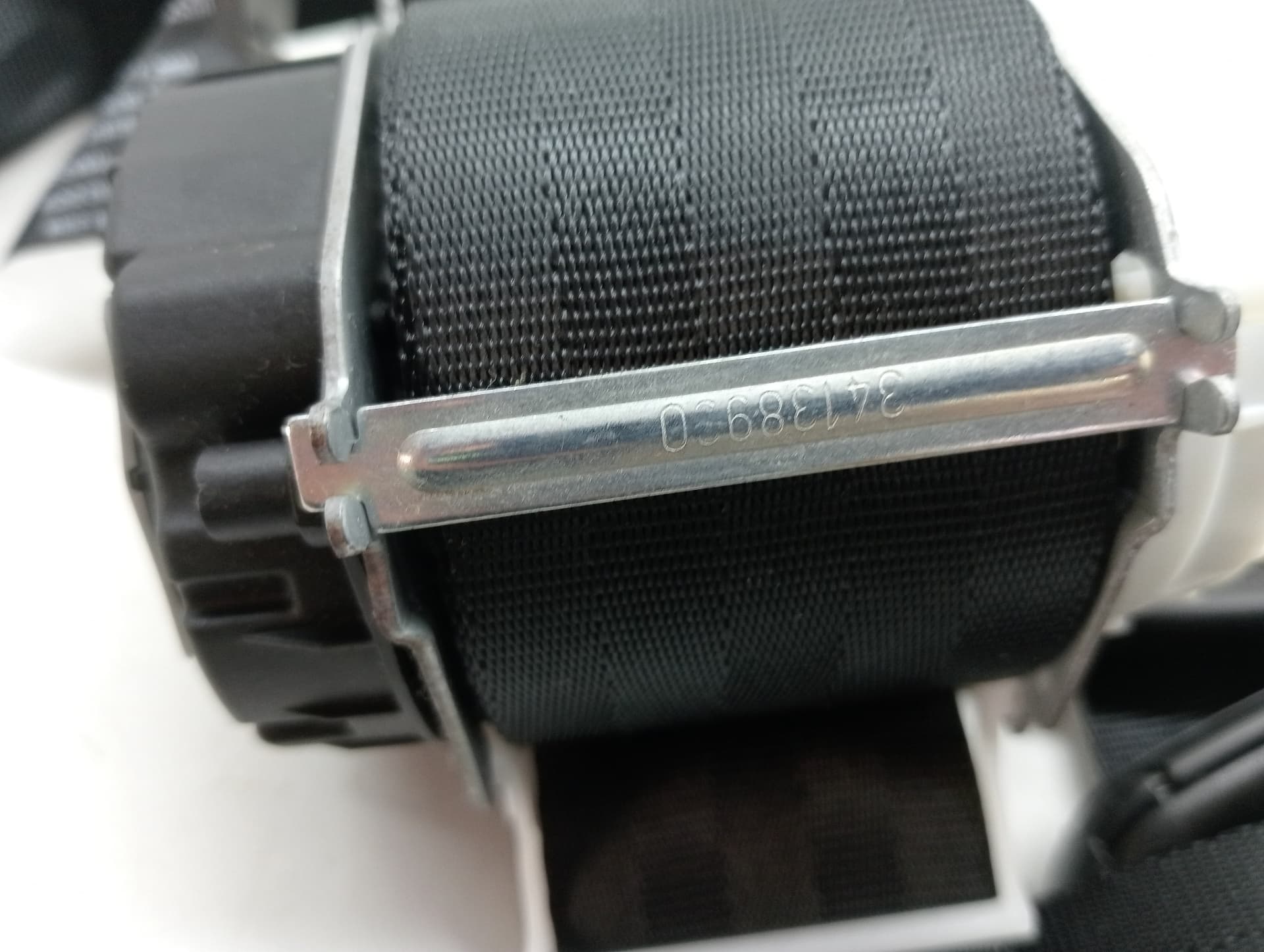 Cinturon seguridad trasero derecho FORD KA+ 3