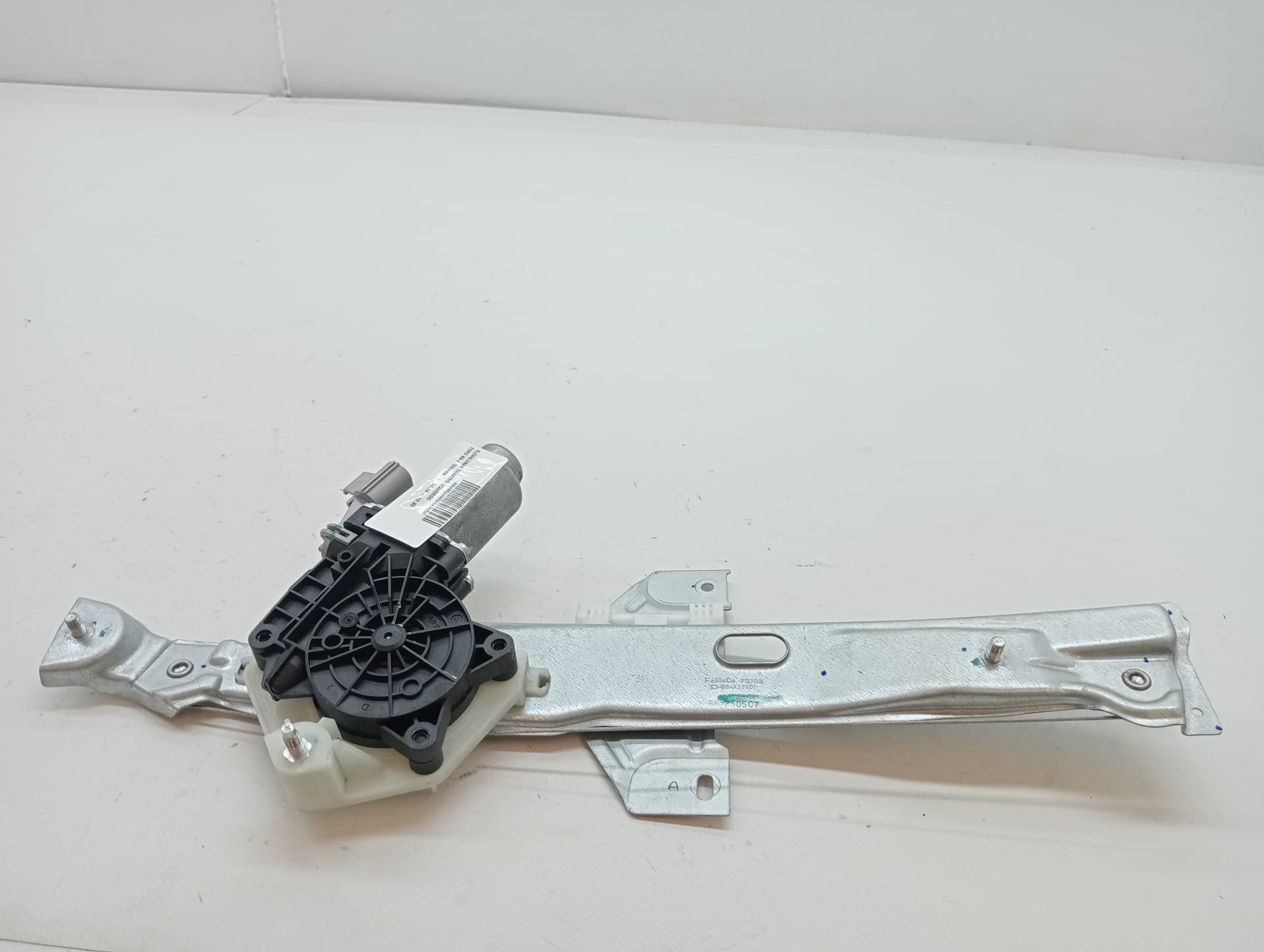 Elevalunas trasero izquierdo FORD KA+