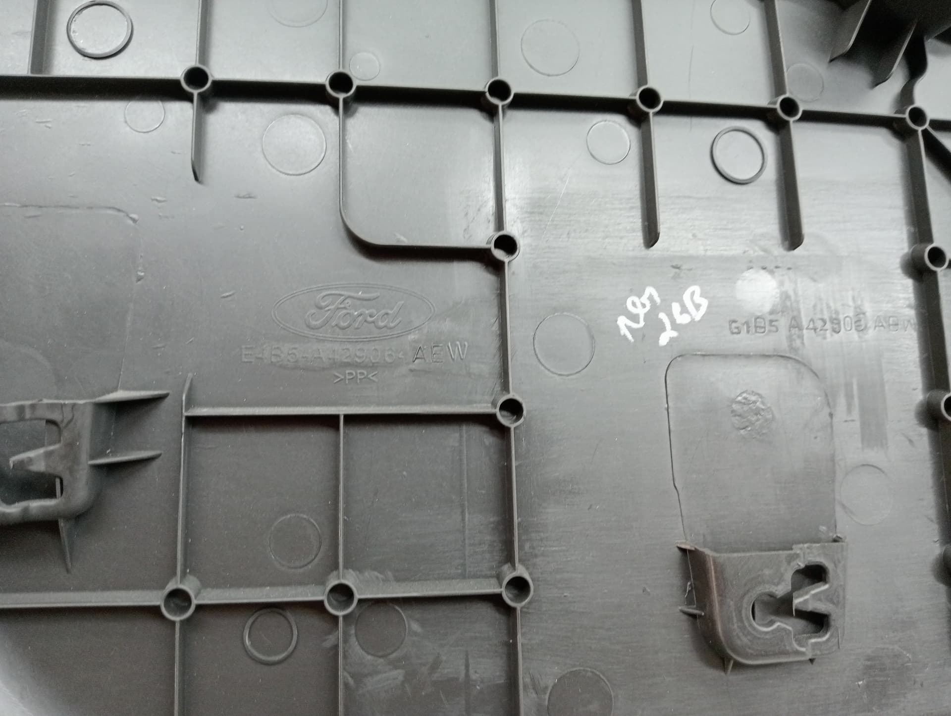 Guarnecido porton trasero FORD KA+ 3