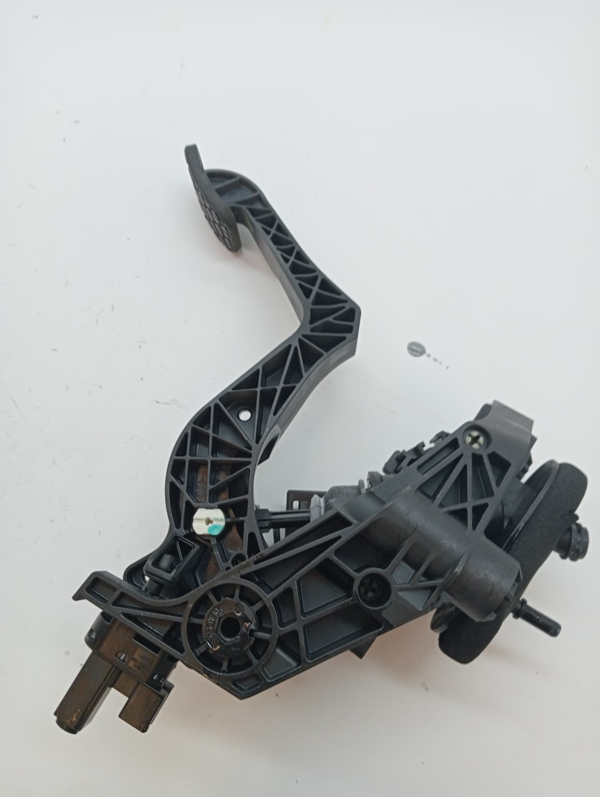 Pedal embrague FORD KA+ 4