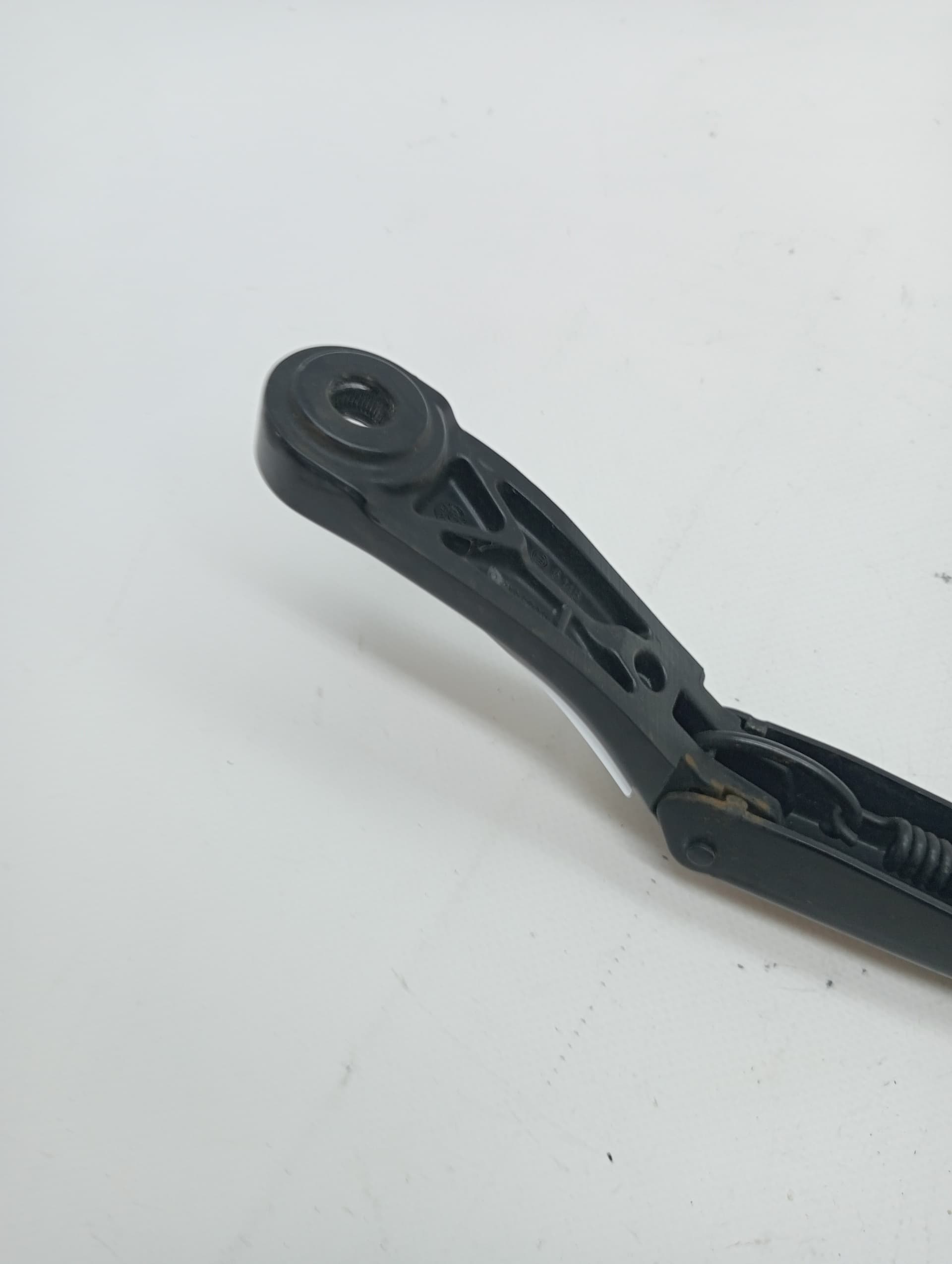 Brazo limpia delantero derecho FORD KA+ 2