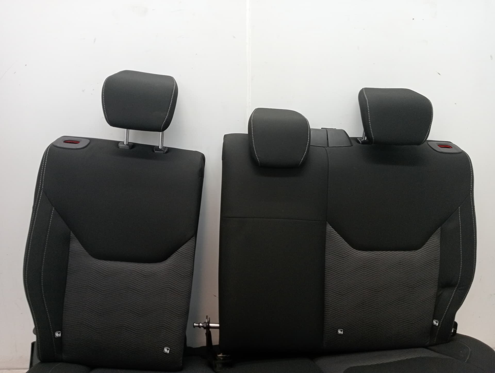 Cerradura asientos traseros FORD KA+ 2