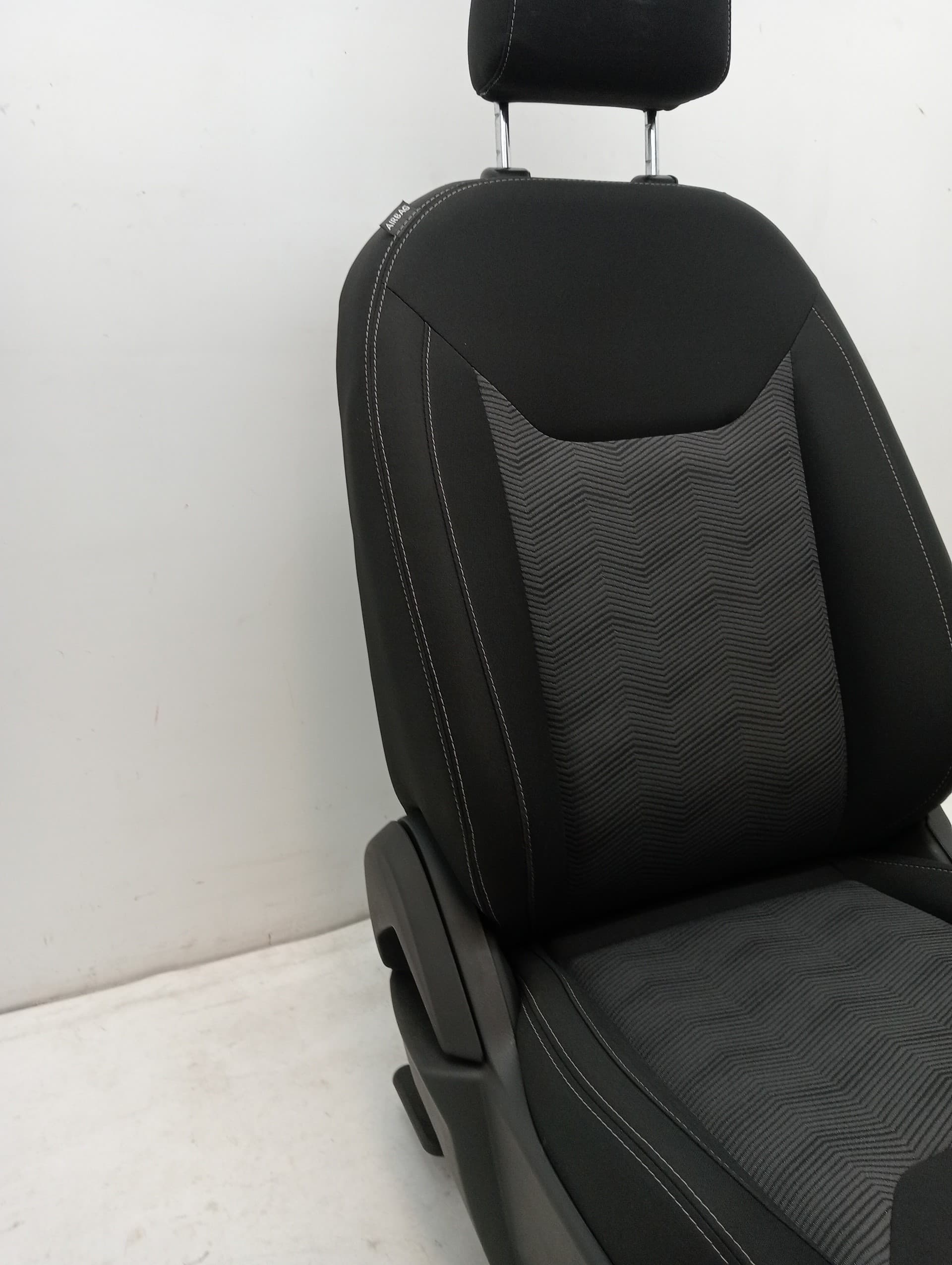 Asiento delantero derecho FORD KA+ 3