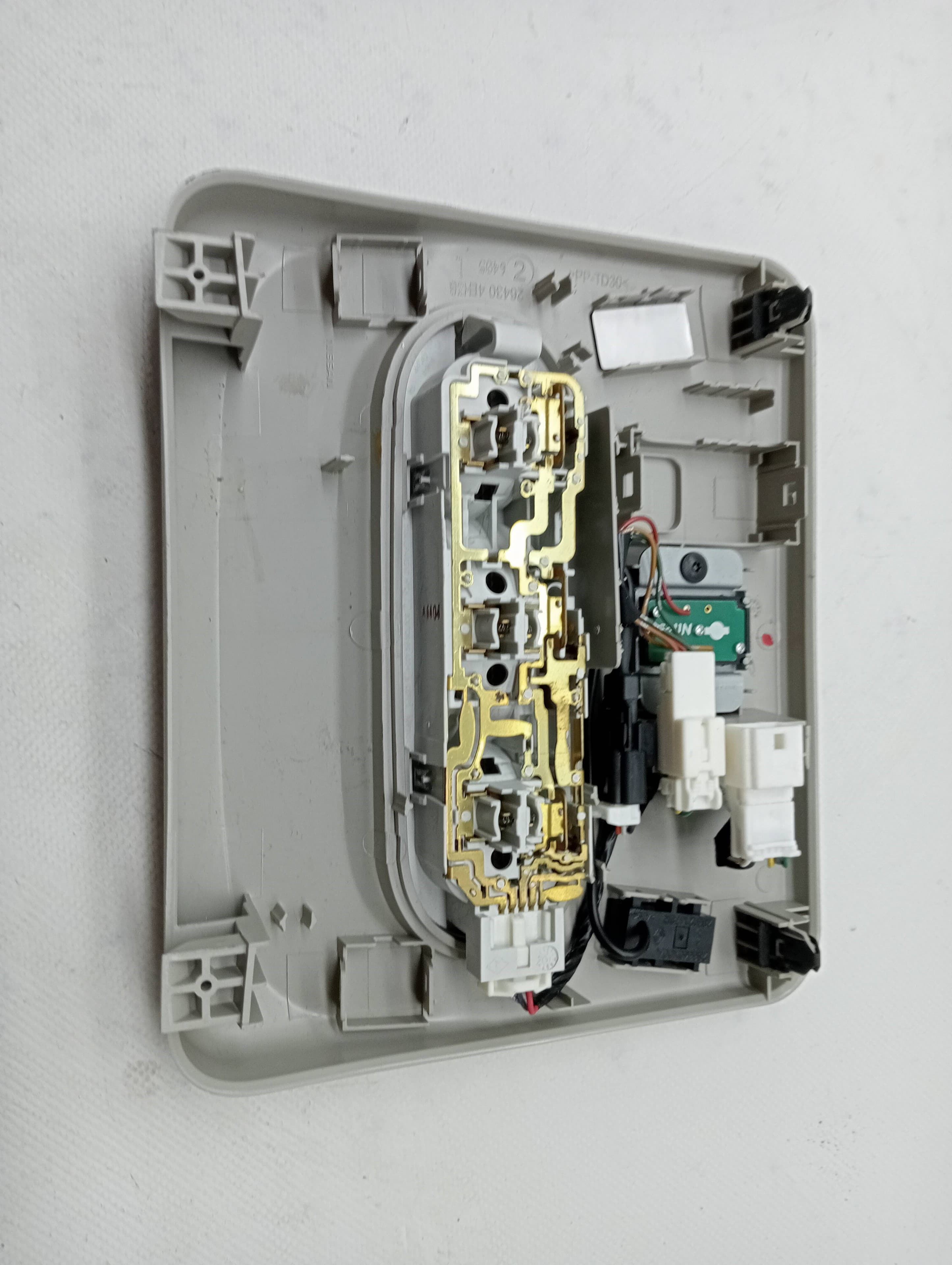 Luz interior NISSAN QASHQAI+2 (JJ10) 2