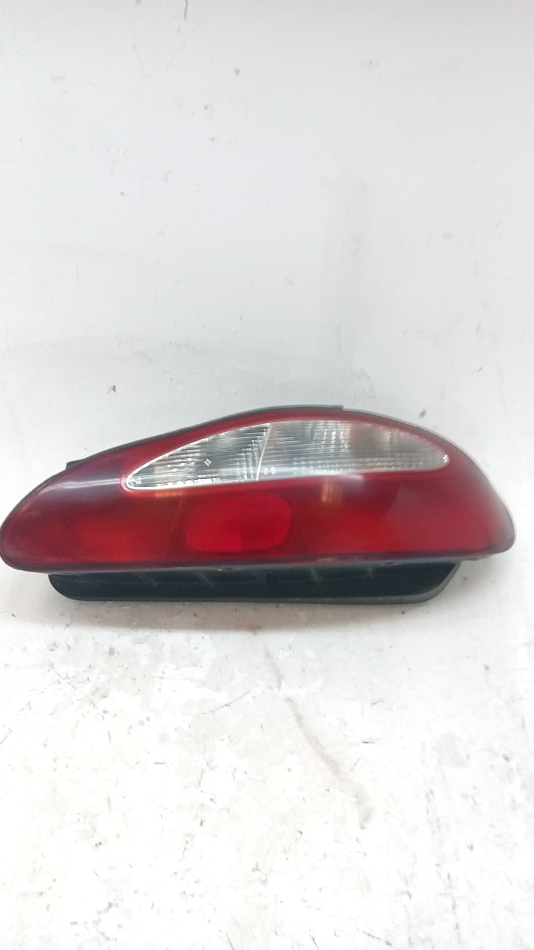 Piloto trasero derecho HYUNDAI COUPE (J2)
