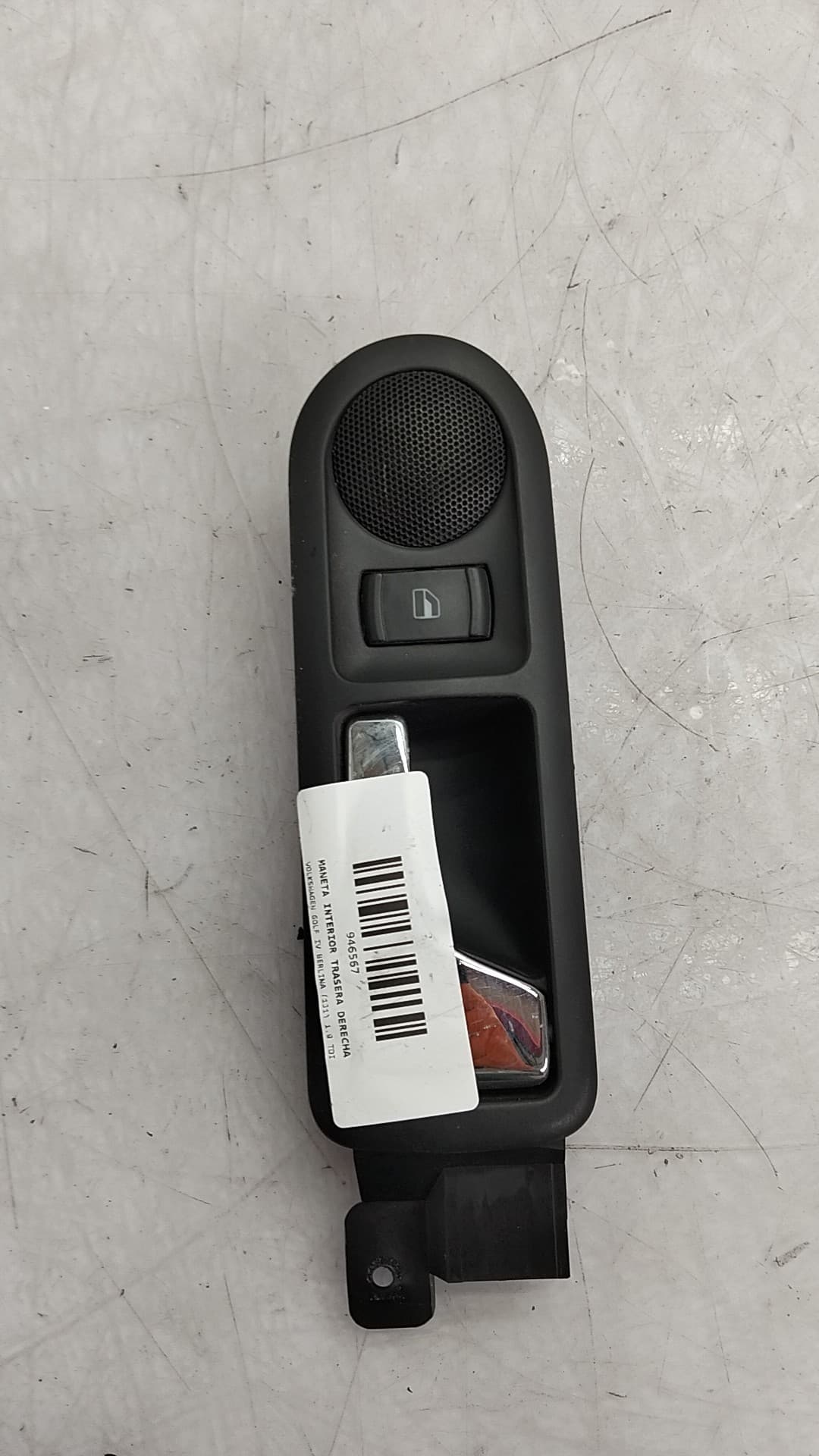 Maneta interior trasera derecha VOLKSWAGEN GOLF IV BERLINA (1J1)