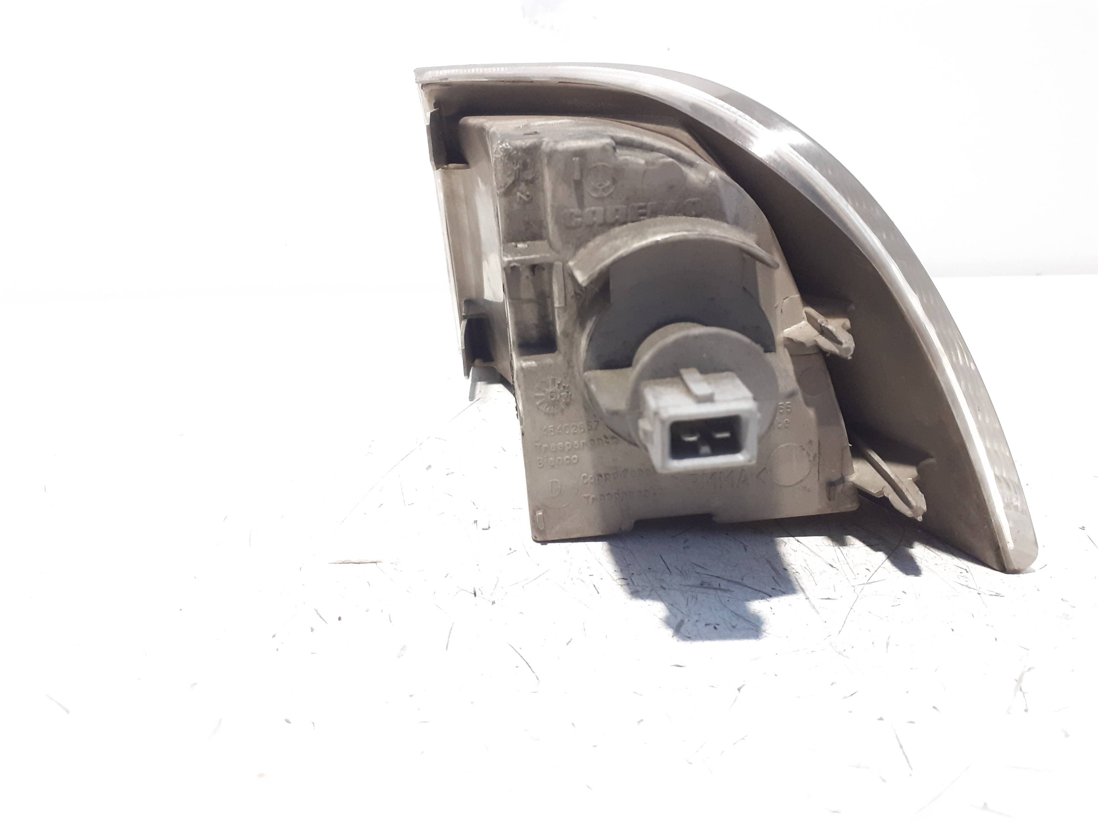 Recambio FIAT PUNTO BERLINA (176) ref. 45402655 4