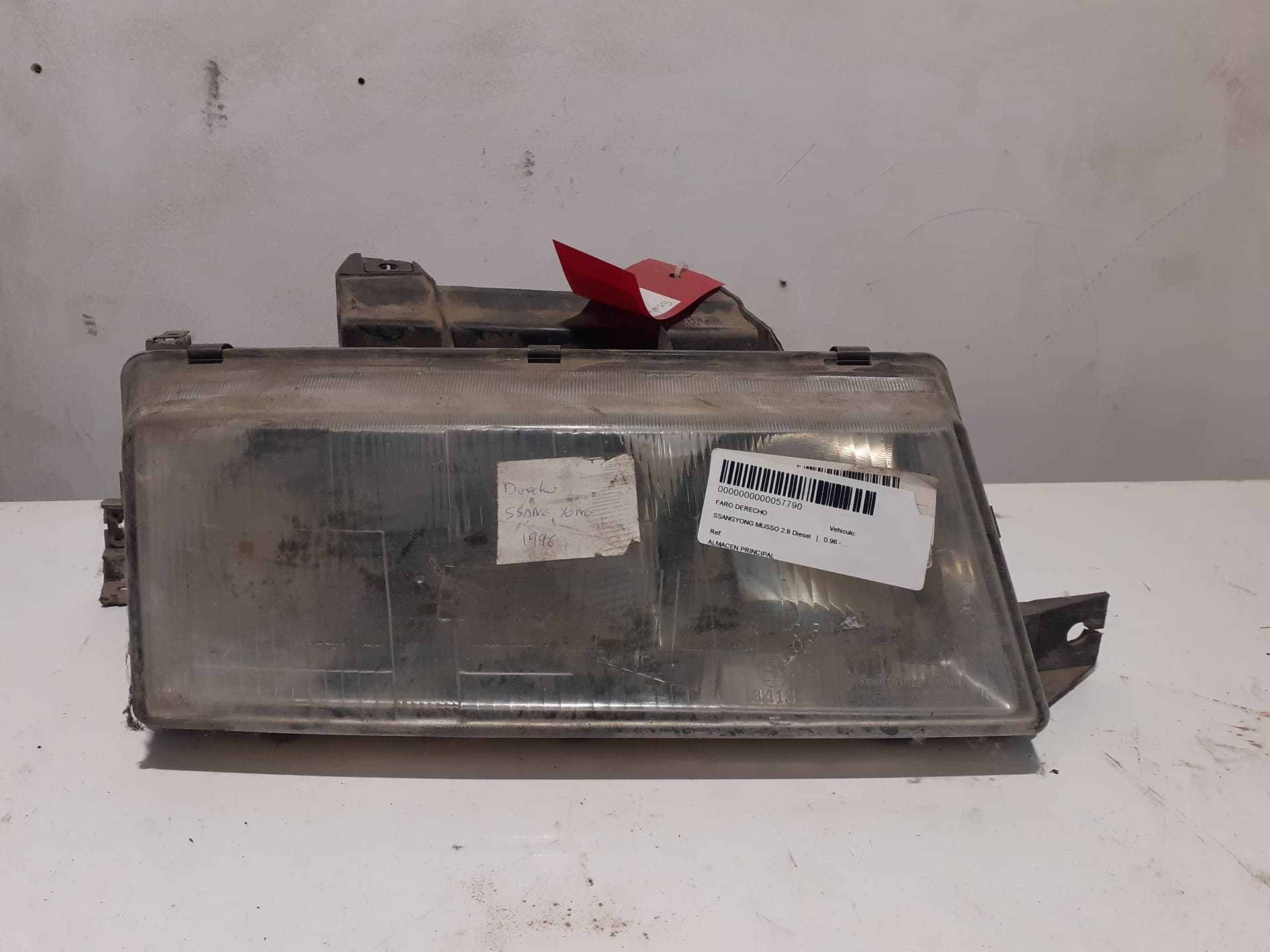 Faro derecho SSANGYONG MUSSO