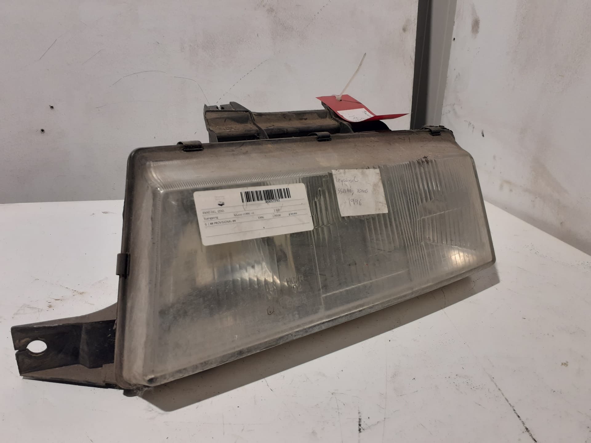 Faro izquierdo SSANGYONG MUSSO