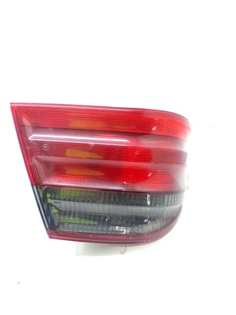 Piloto trasero derecho MERCEDES-BENZ CLASE E (W210) BERLINA