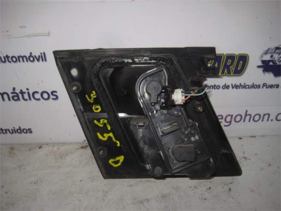 Piloto trasero derecho NISSAN PRIMERA BERL./FAMILIAR (P10/W10) 2