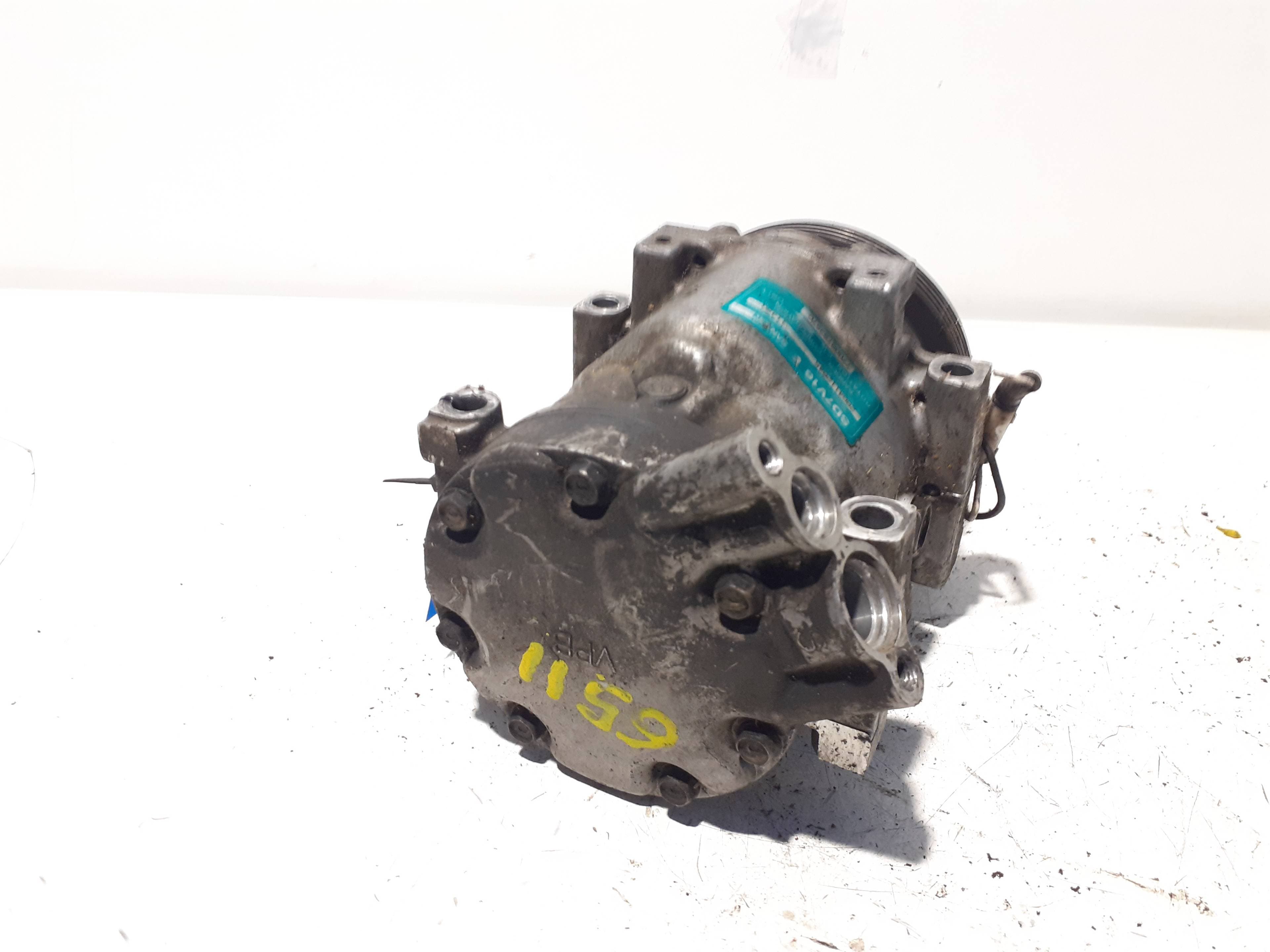 Recambio RENAULT CLIO II FASE I (B/CBO) ref. 7700875357C 3