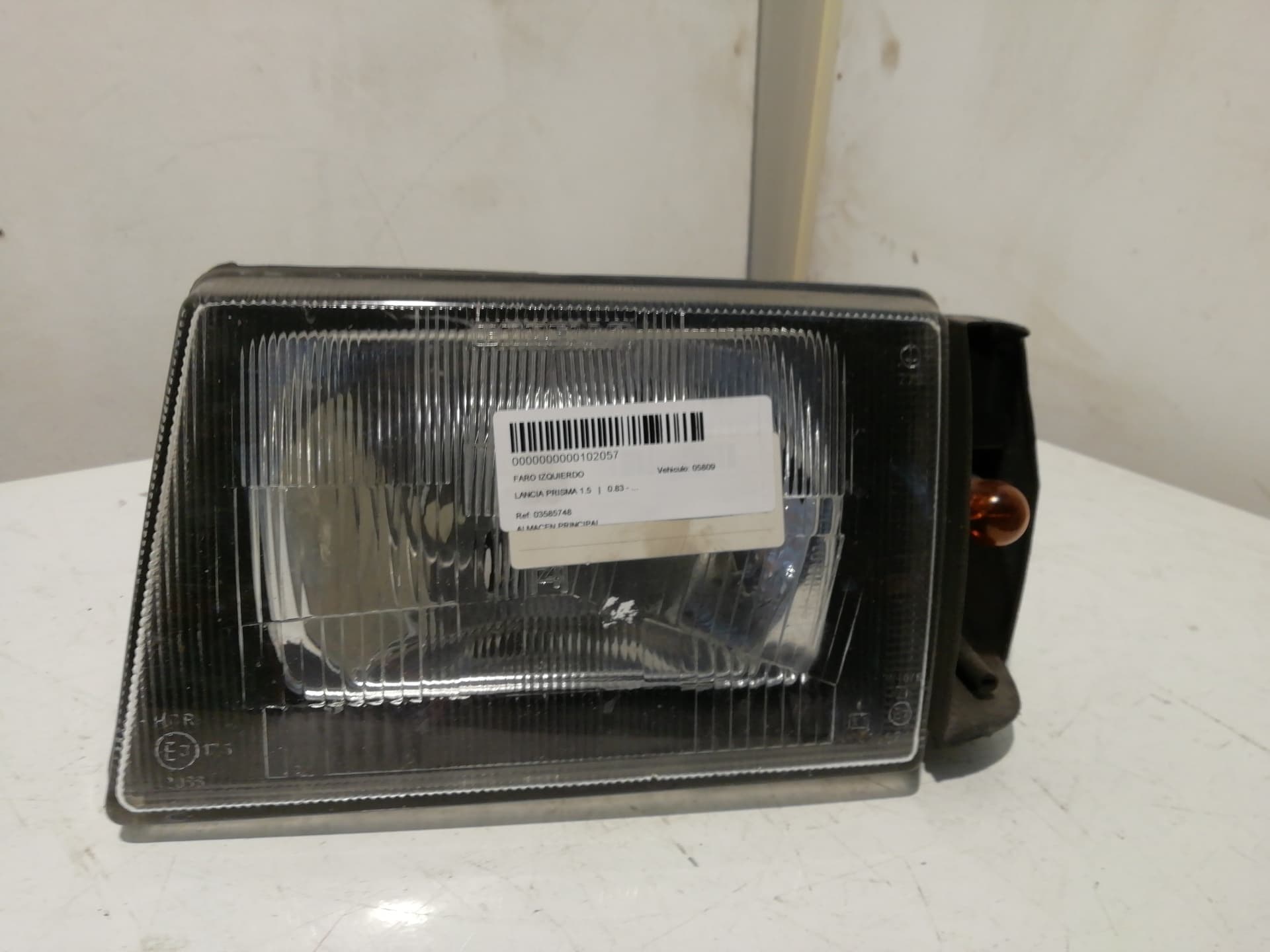 Faro izquierdo LANCIA PRISMA