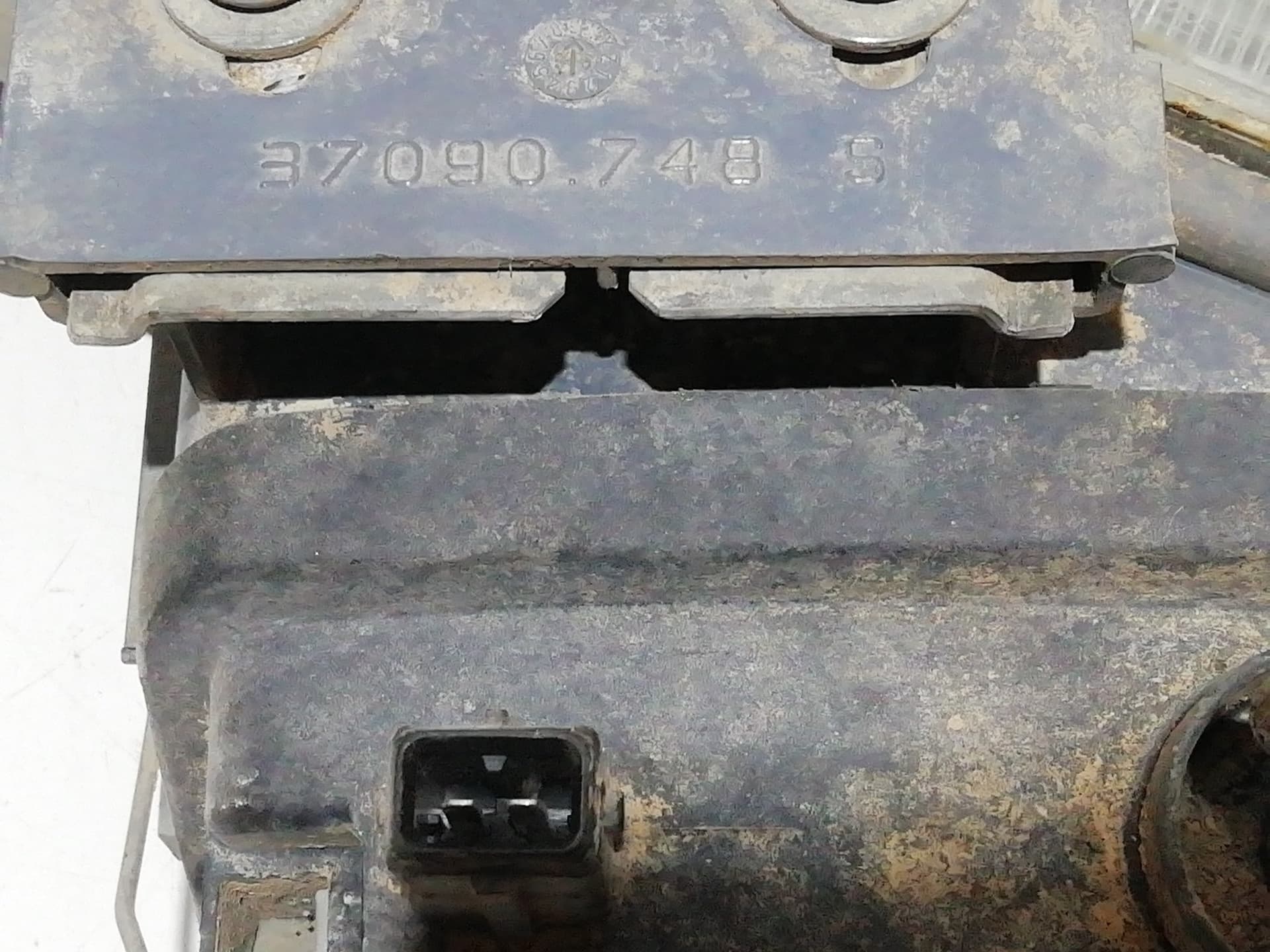 Faro antiniebla izquierdo PEUGEOT 406 BERLINA (S1/S2) 4