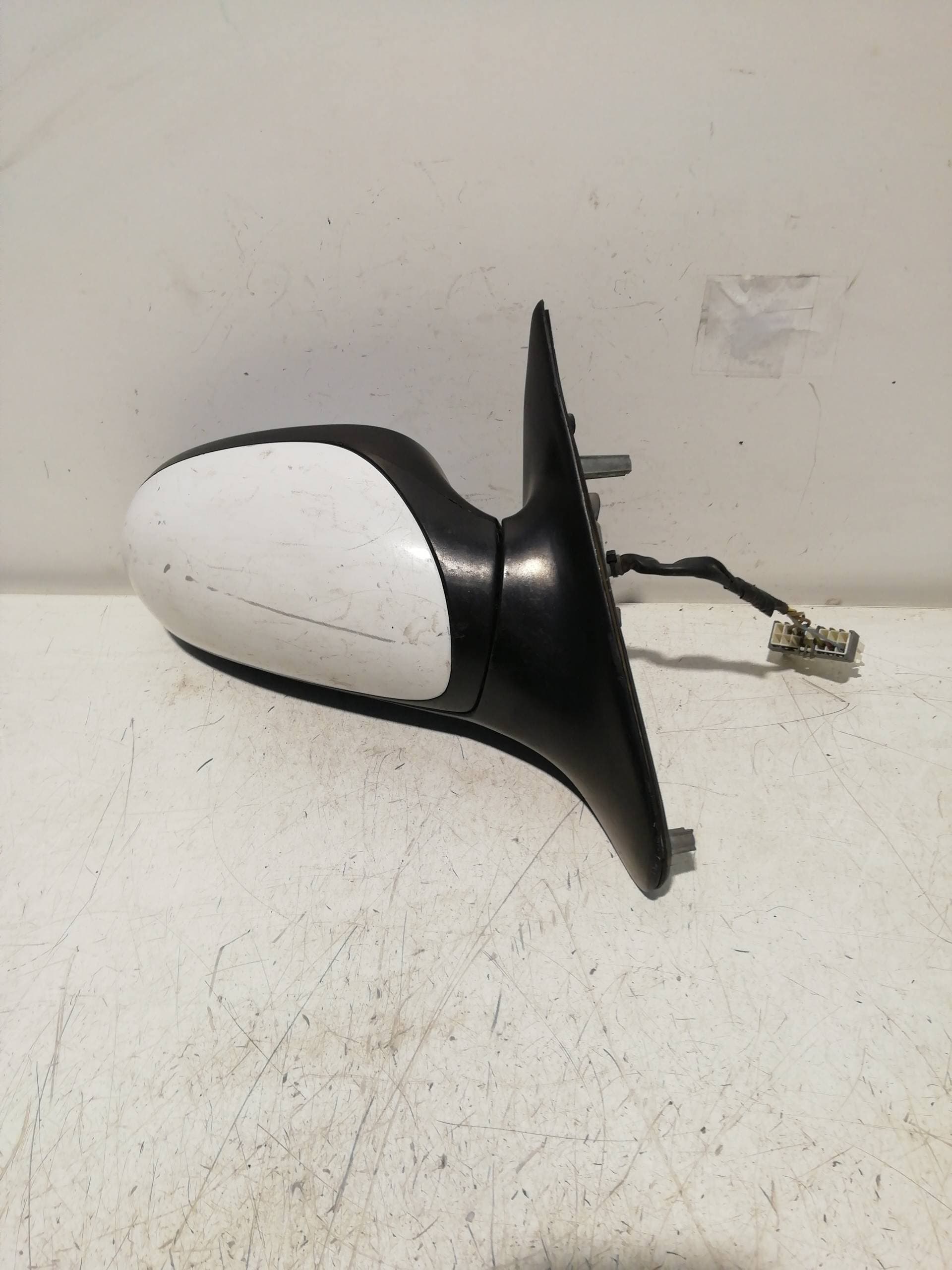 Retrovisor derecho PEUGEOT 406 BERLINA (S1/S2) 2