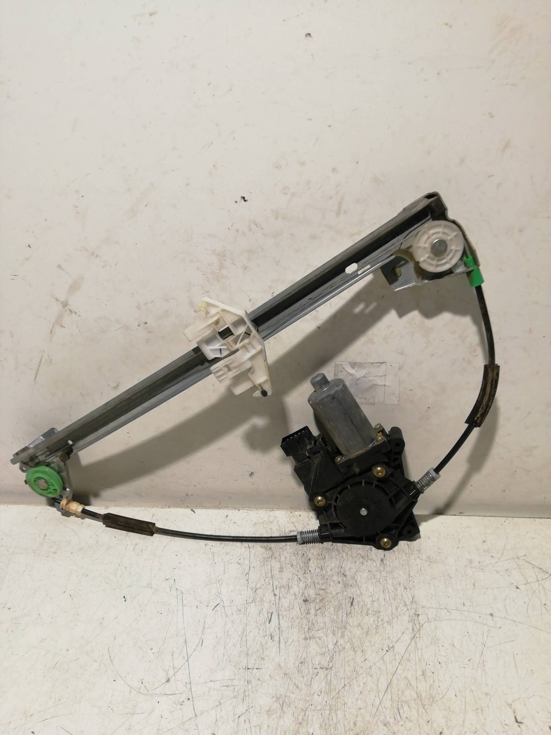 Motor elevalunas delantero izquierdo PEUGEOT 406 BERLINA (S1/S2) 4