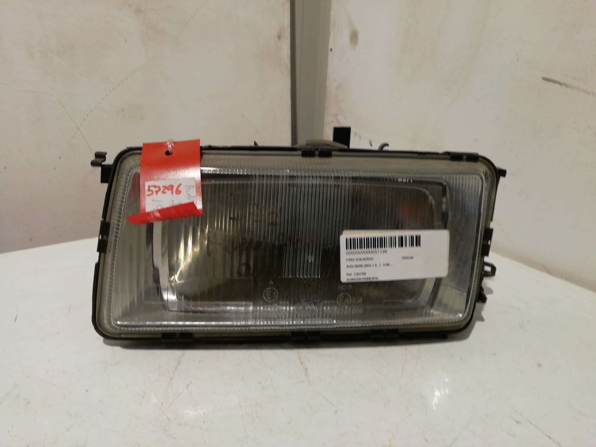 Faro izquierdo AUDI 80/90 (893)