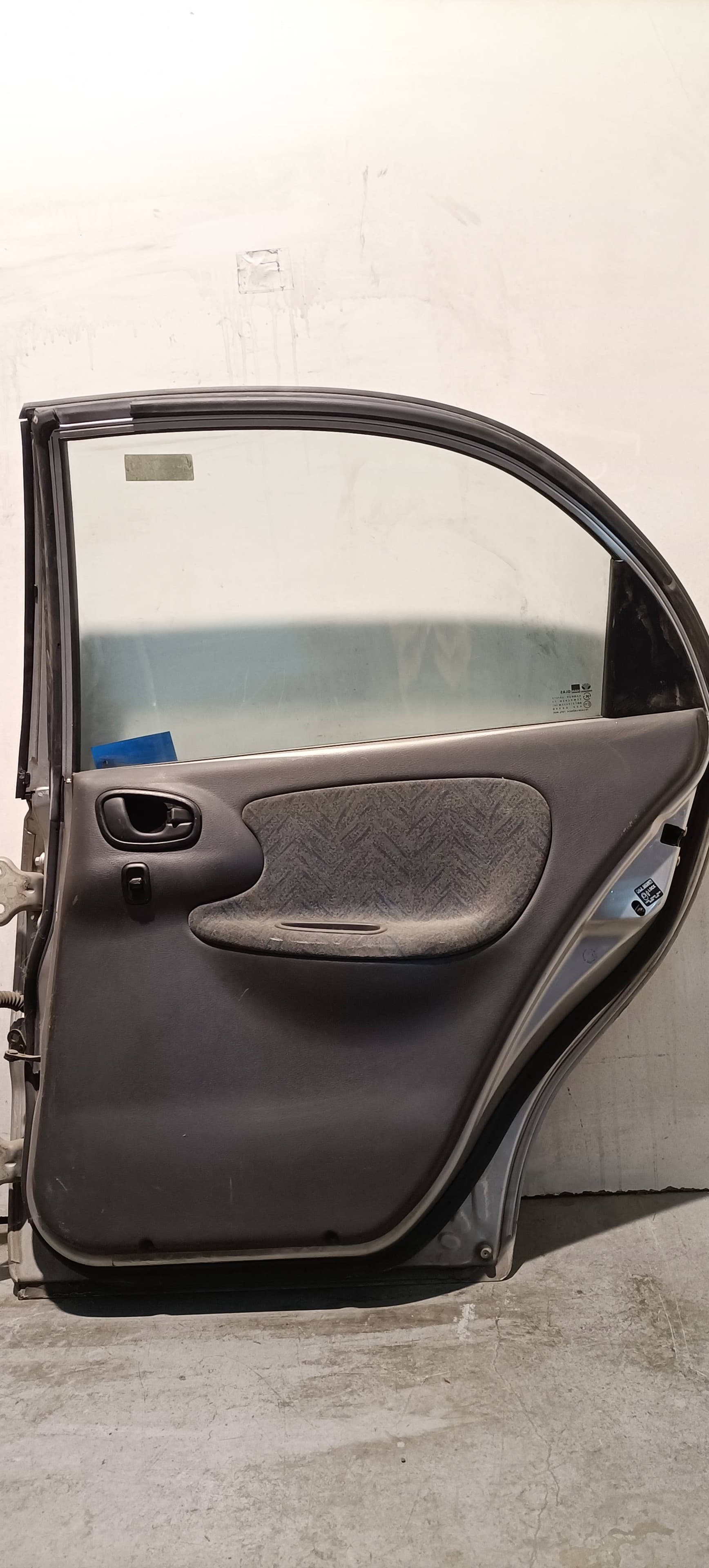 Puerta trasera derecha DAEWOO LANOS 2