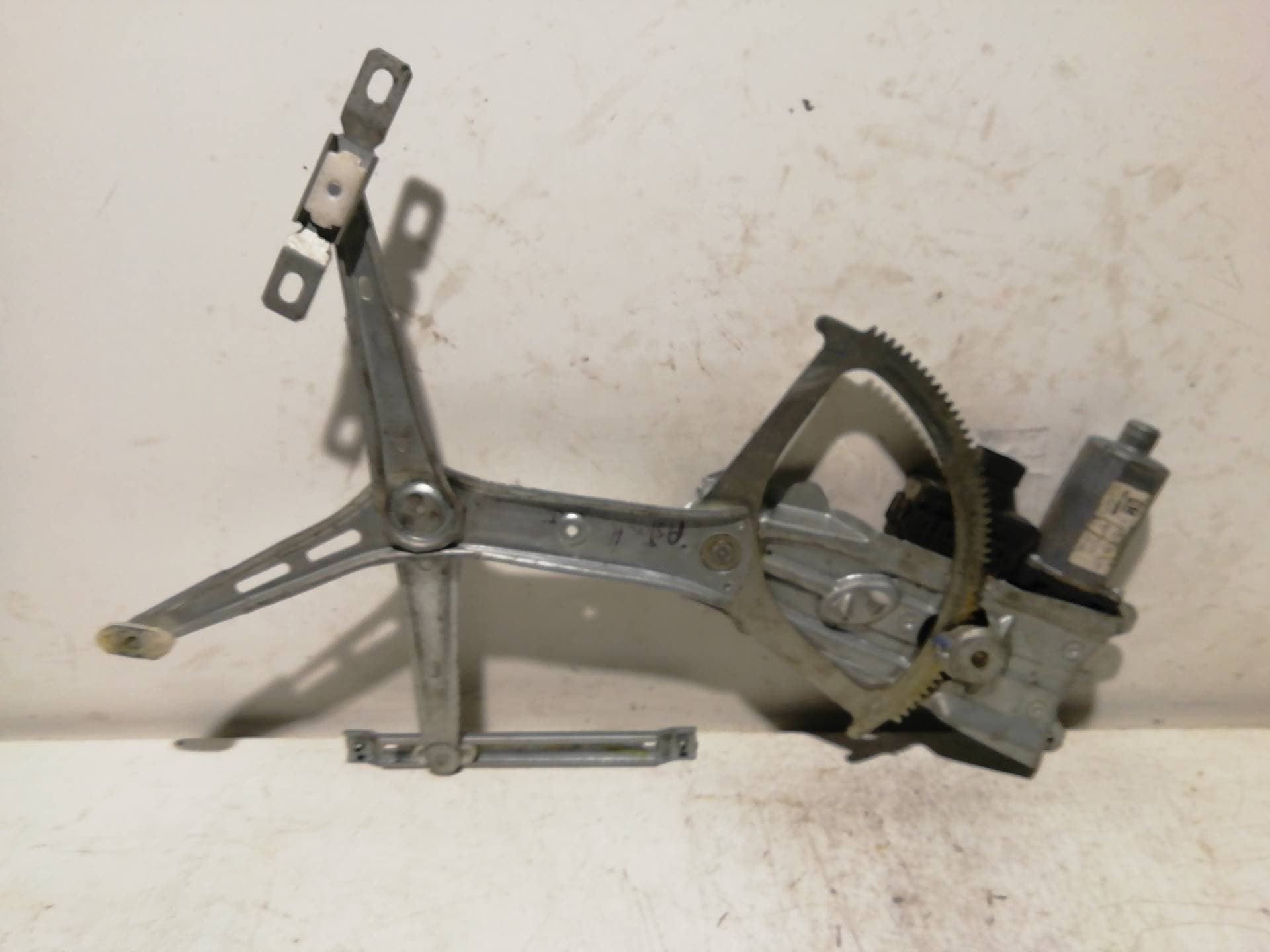 Elevalunas delantero izquierdo OPEL ASTRA F FURGONETA