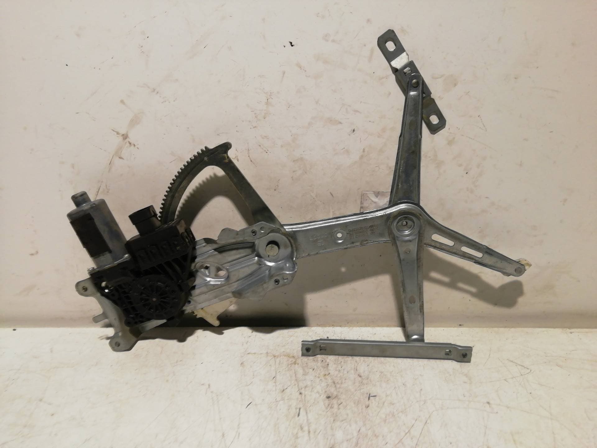 Elevalunas delantero izquierdo OPEL ASTRA F FURGONETA 5