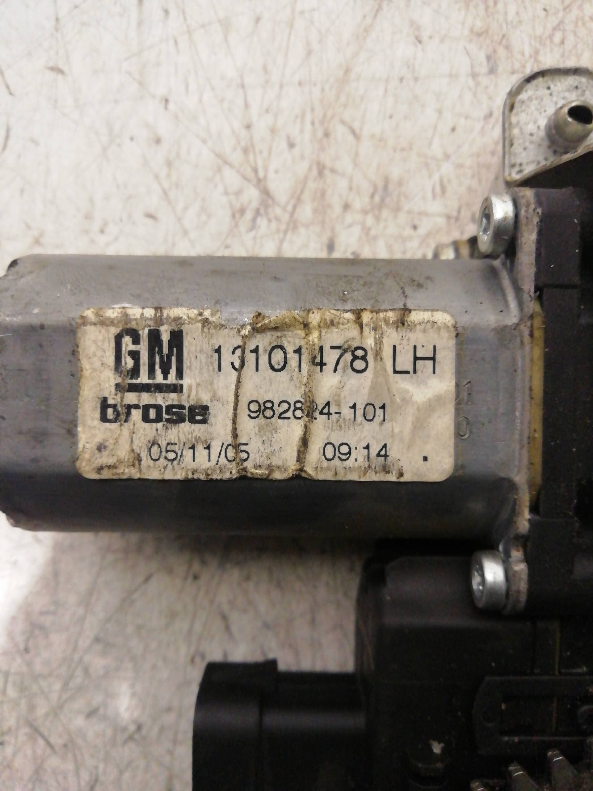 Elevalunas delantero izquierdo OPEL ASTRA F FURGONETA 2