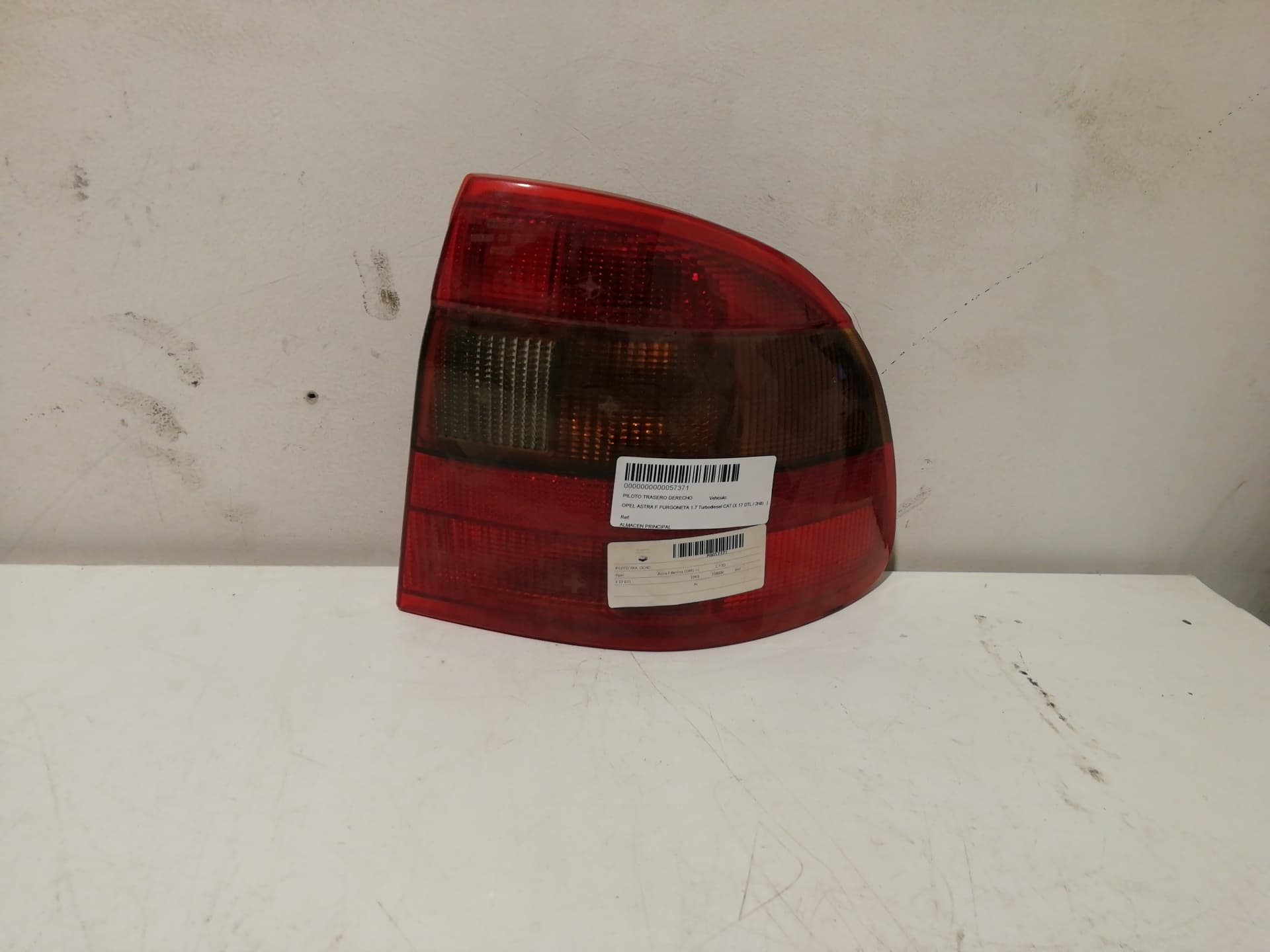 Piloto trasero derecho OPEL ASTRA F FURGONETA