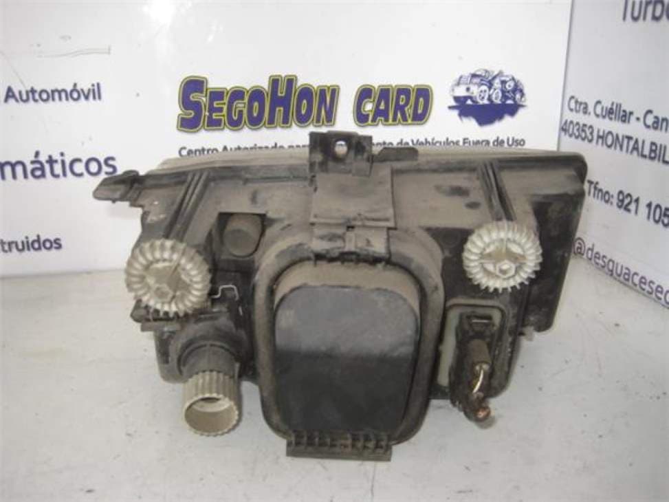 Faro izquierdo SEAT IBIZA (6K) 2