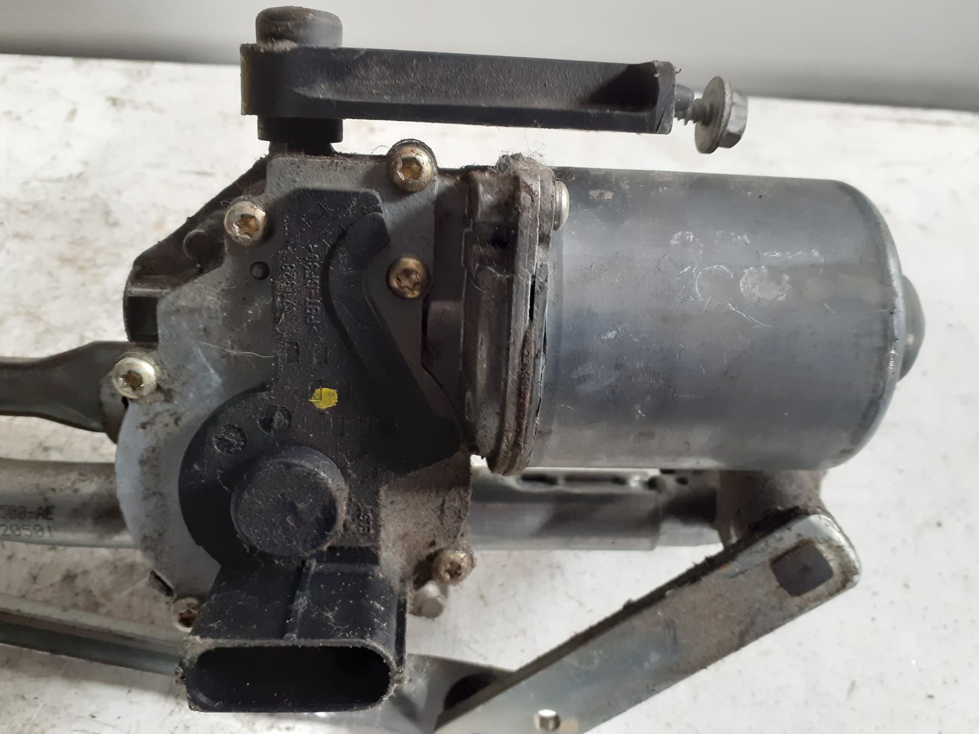 Motor limpia delantero FORD FIESTA BERLINA 2