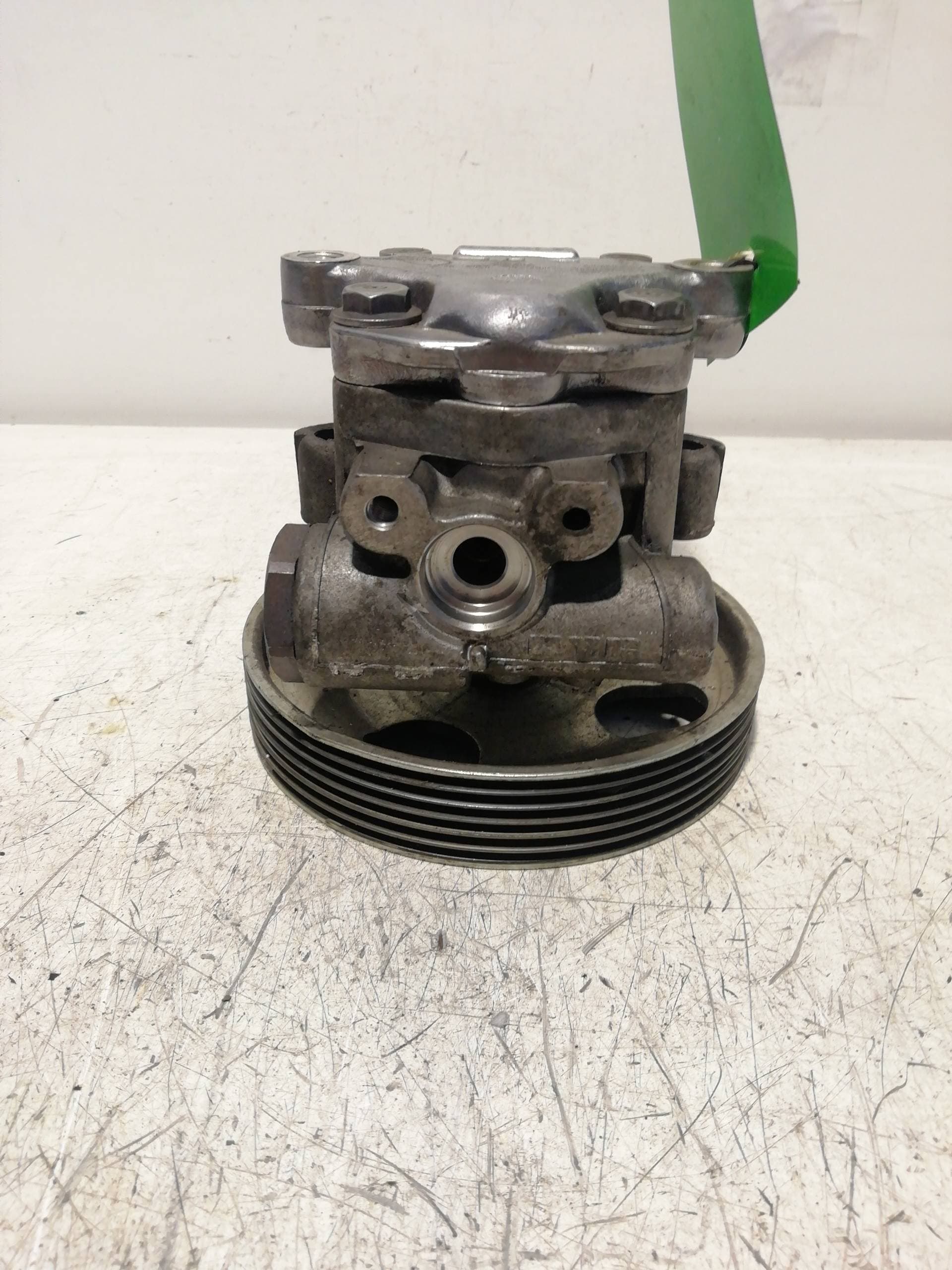 Bomba direccion FORD FIESTA BERLINA 3