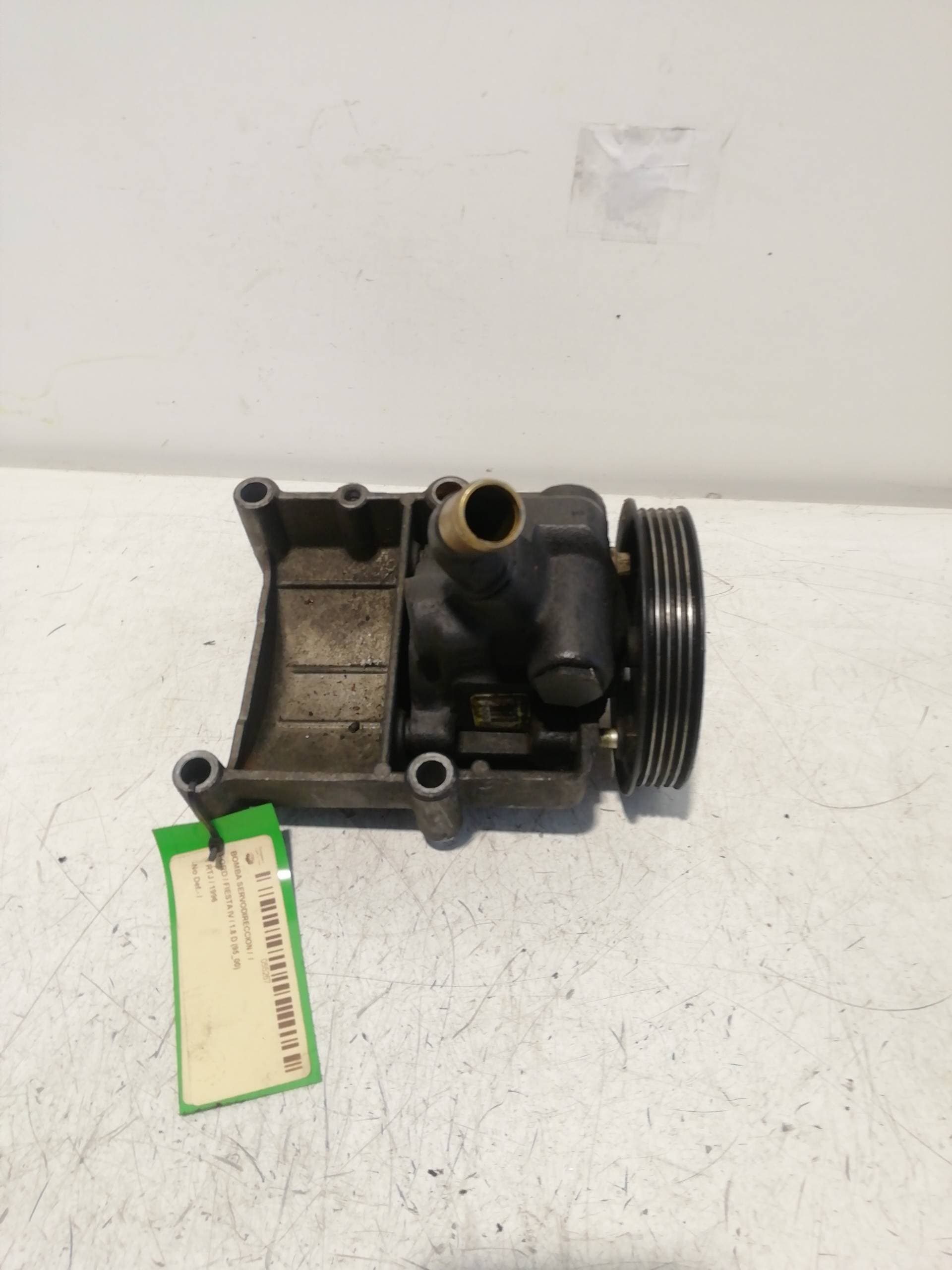 Bomba direccion FORD FIESTA BERLINA 3