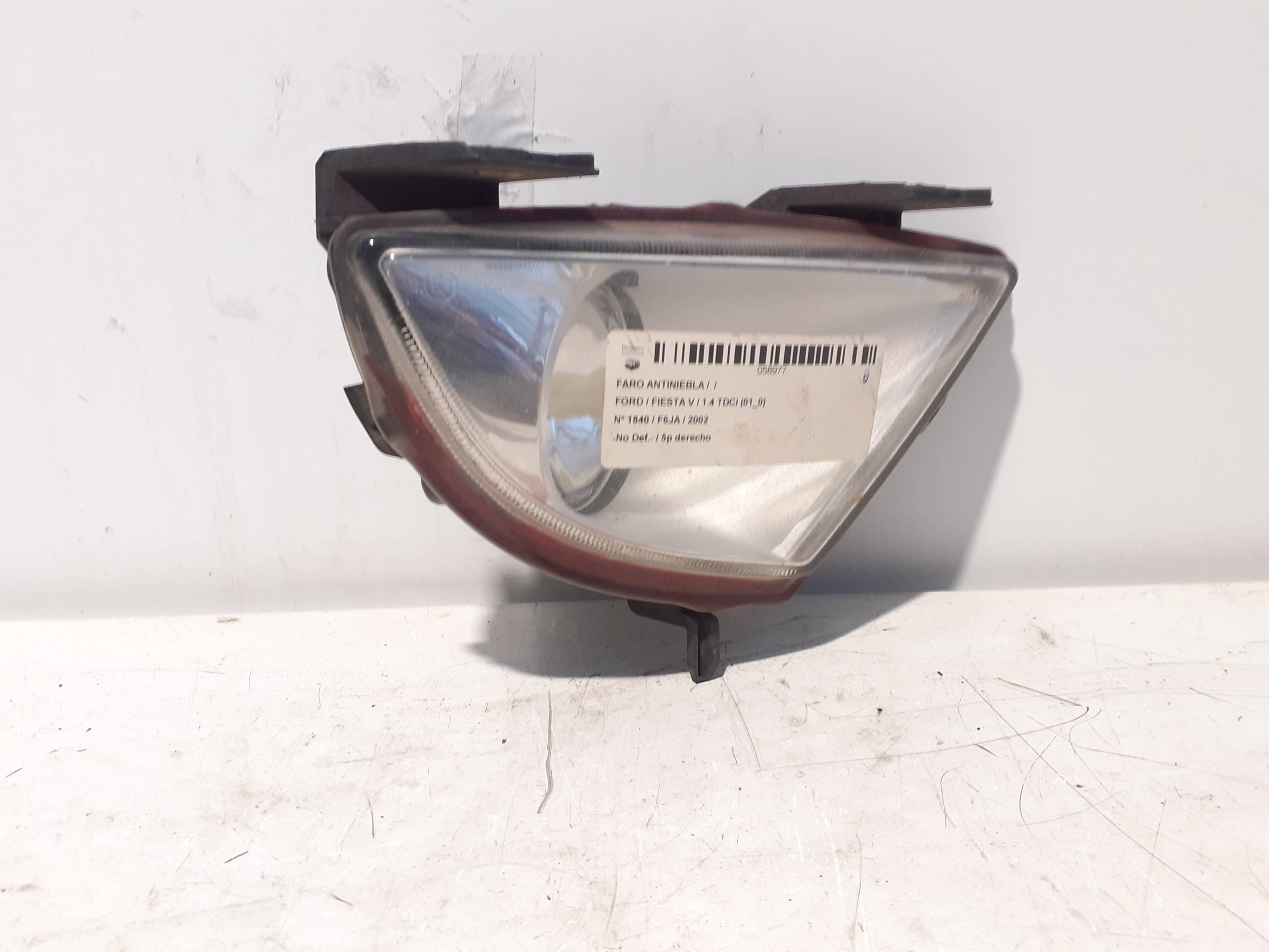 Faro antiniebla derecho FORD FIESTA BERLINA