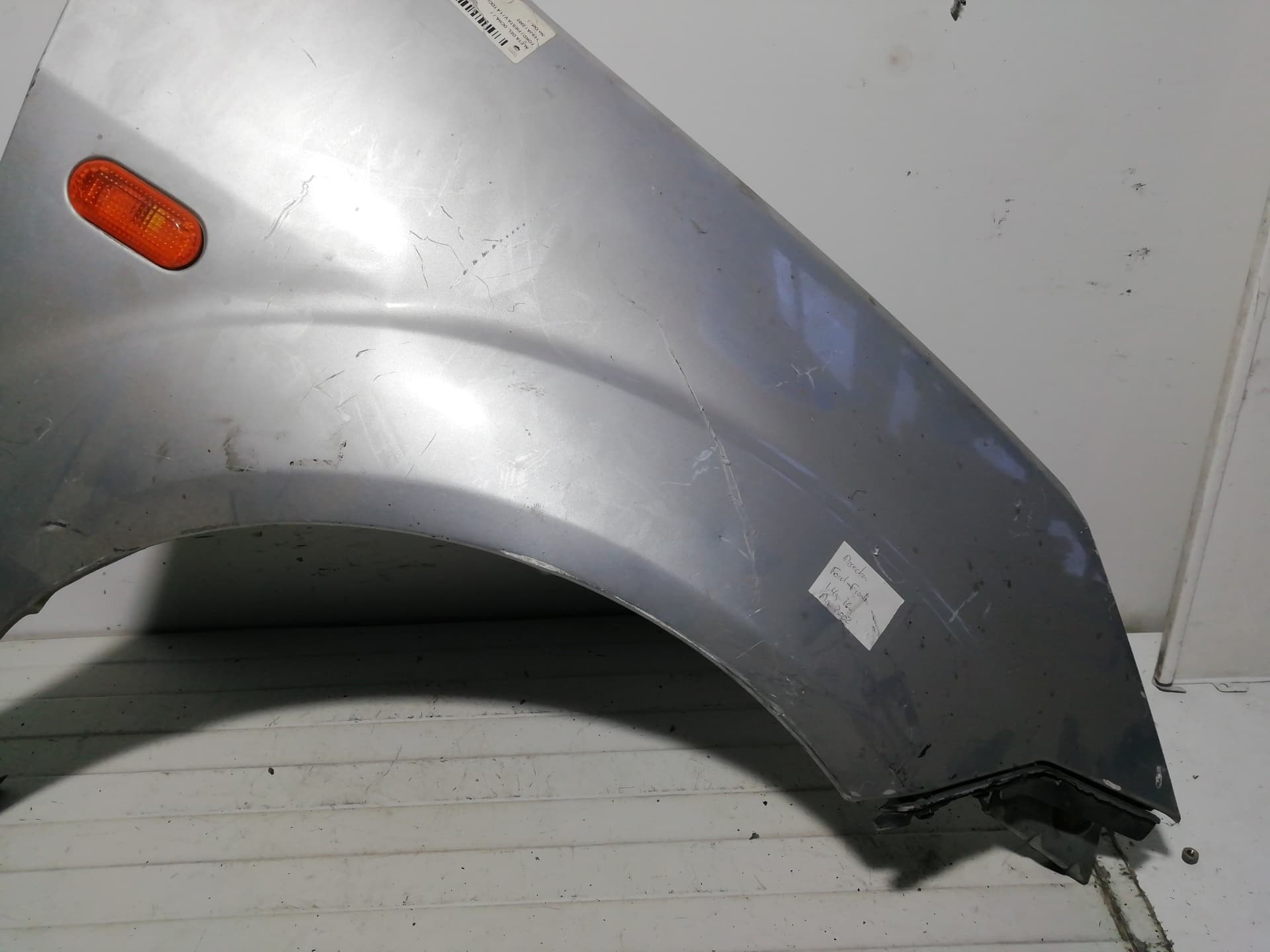 Aleta delantera derecha FORD FIESTA BERLINA 2