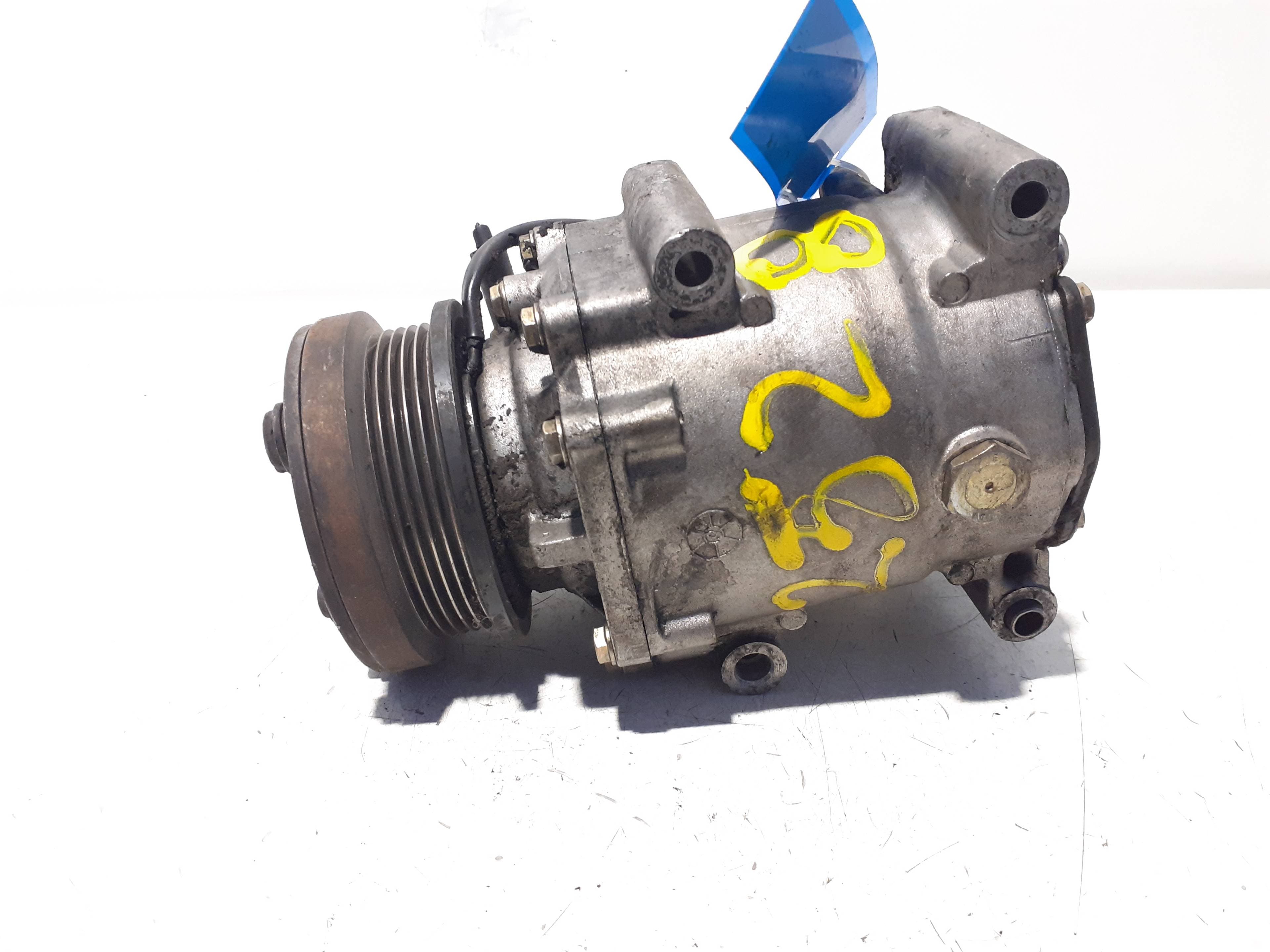 Recambio FORD FIESTA BERLINA ref. 19D647AA 4