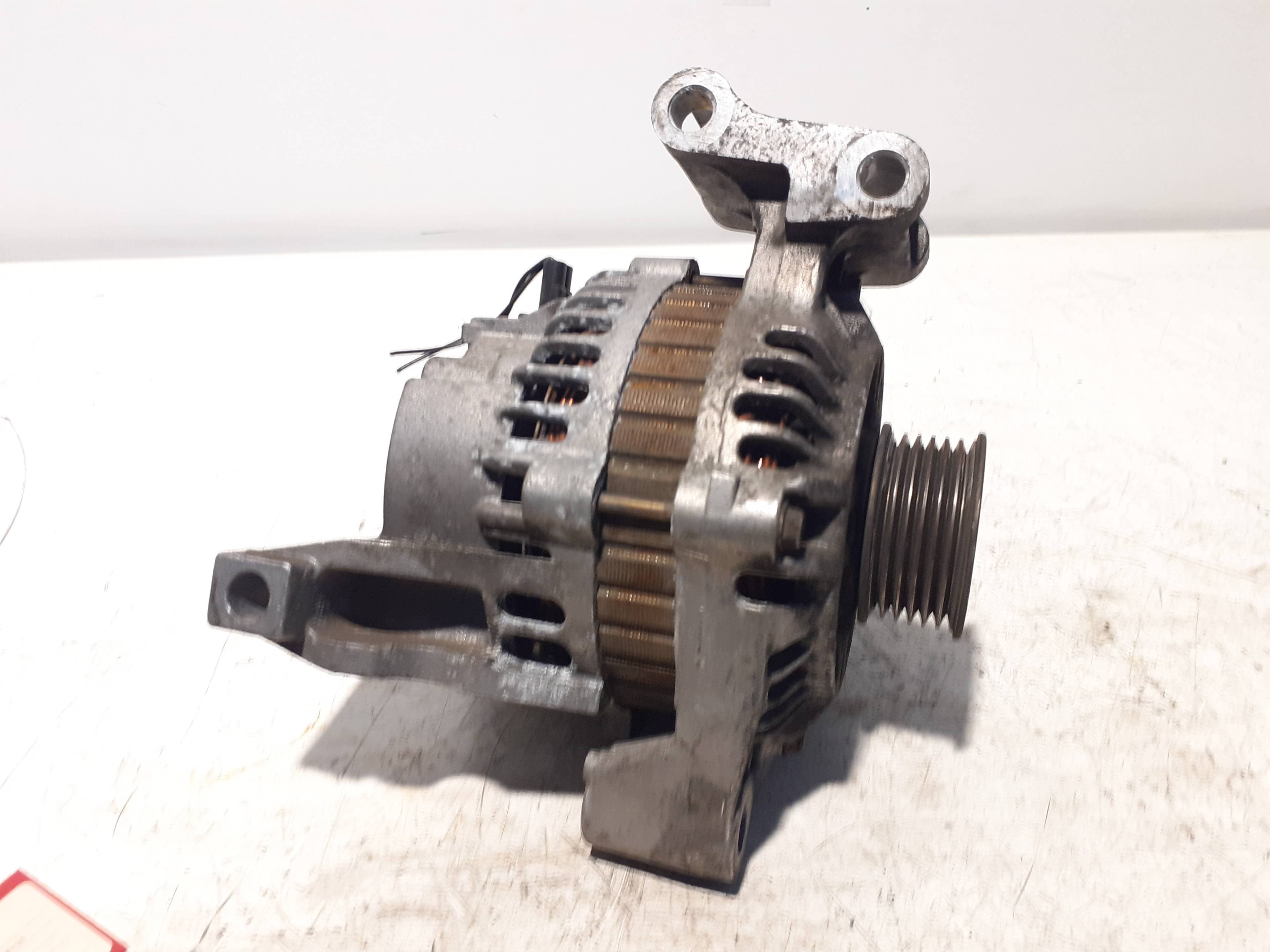 Alternador FORD FIESTA BERLINA 4